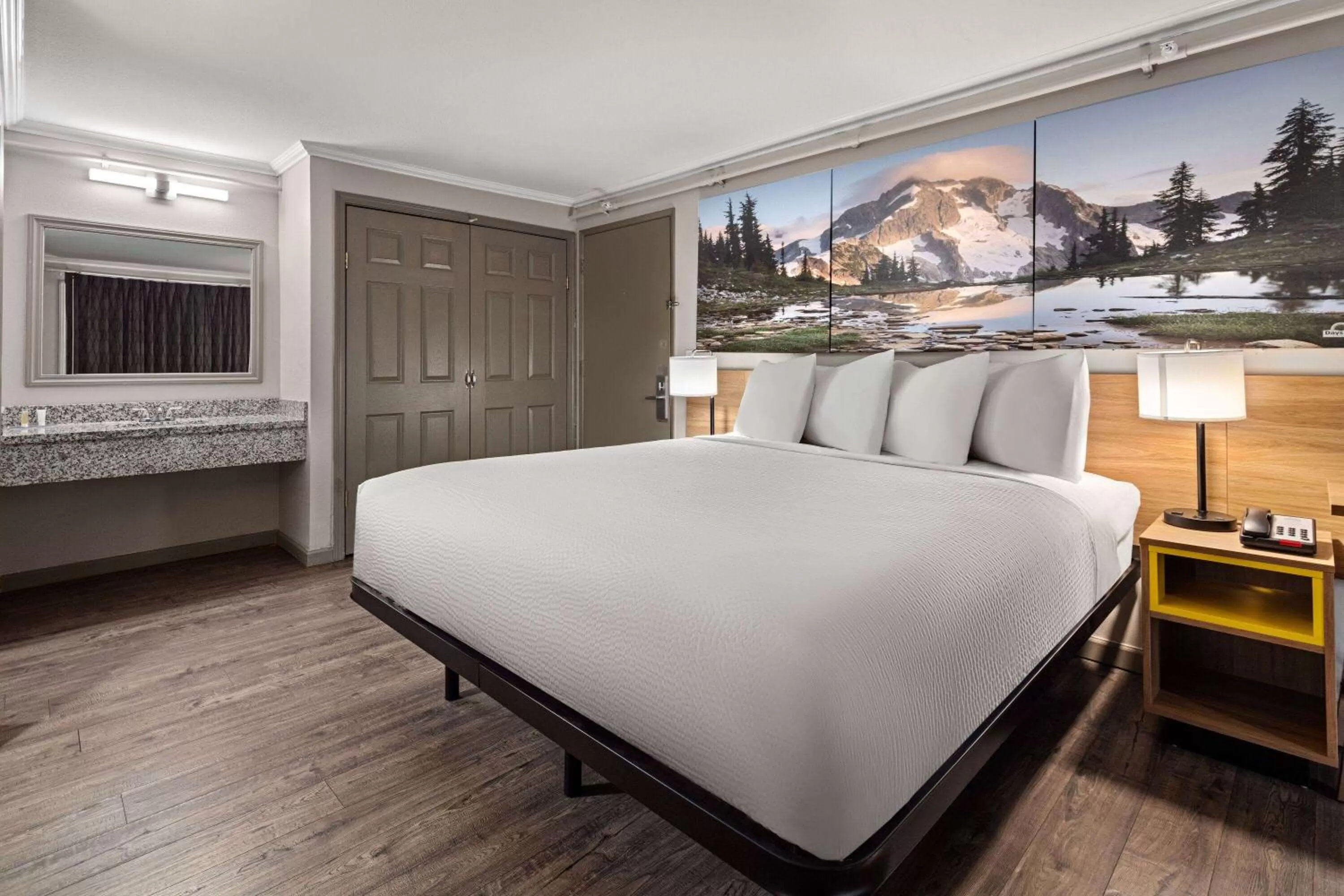 Photo of the whole room, Bed in Days Inn by Wyndham Lakewood South Tacoma