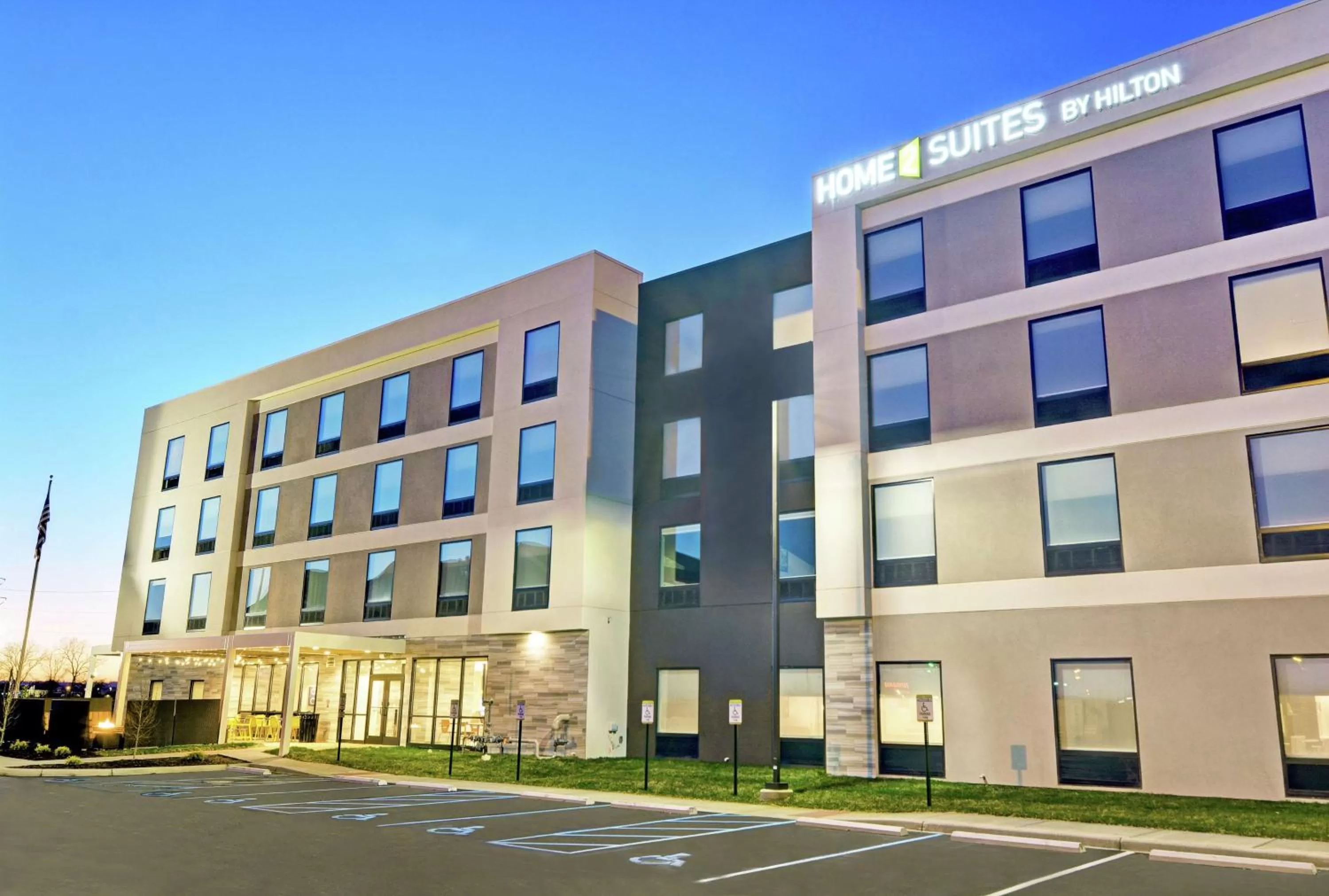 Property building in Home2 Suites By Hilton Clarksville Louisville North