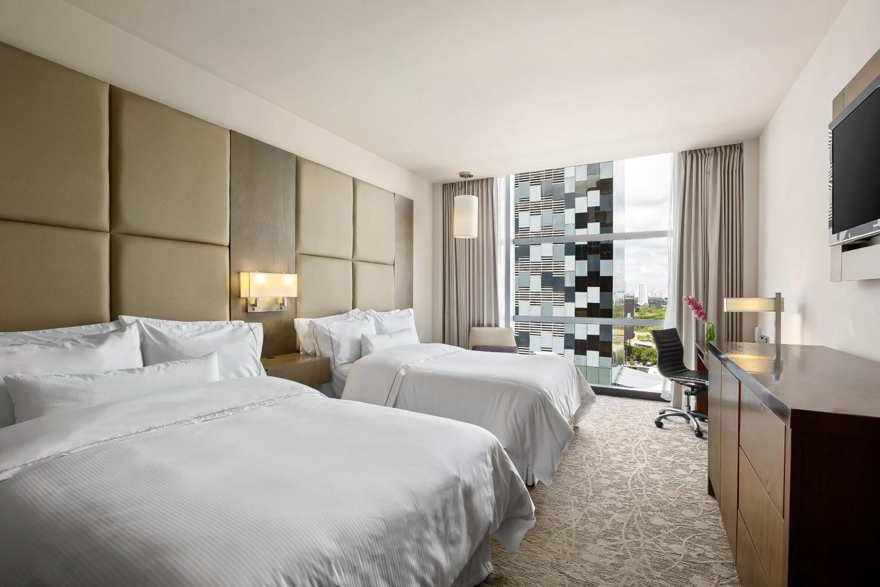 Executive, Club lounge access, Guest room, 2 Double in The Westin Panama