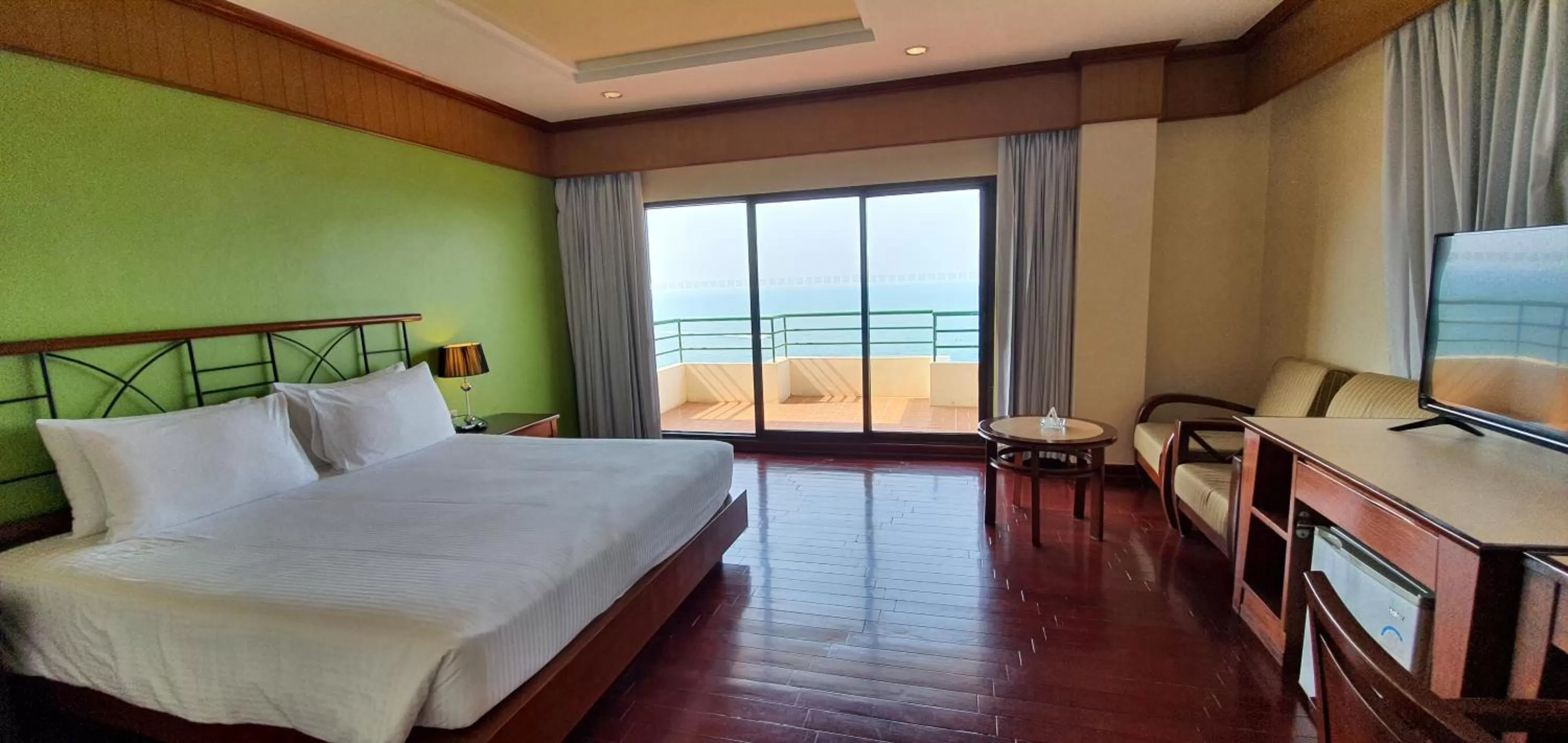 Photo of the whole room, Bed in Garden Sea View Resort