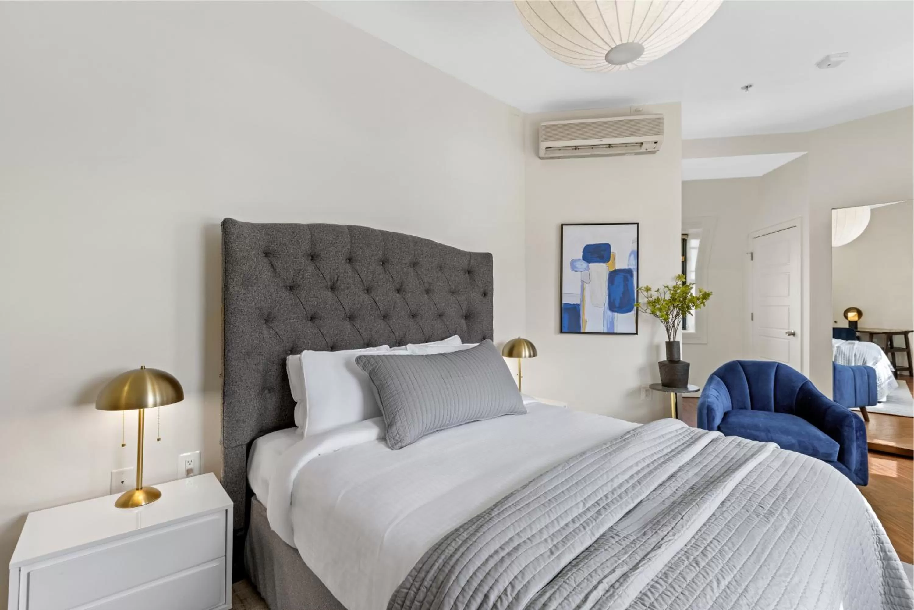 Bedroom, Bed in Brexton Hotel