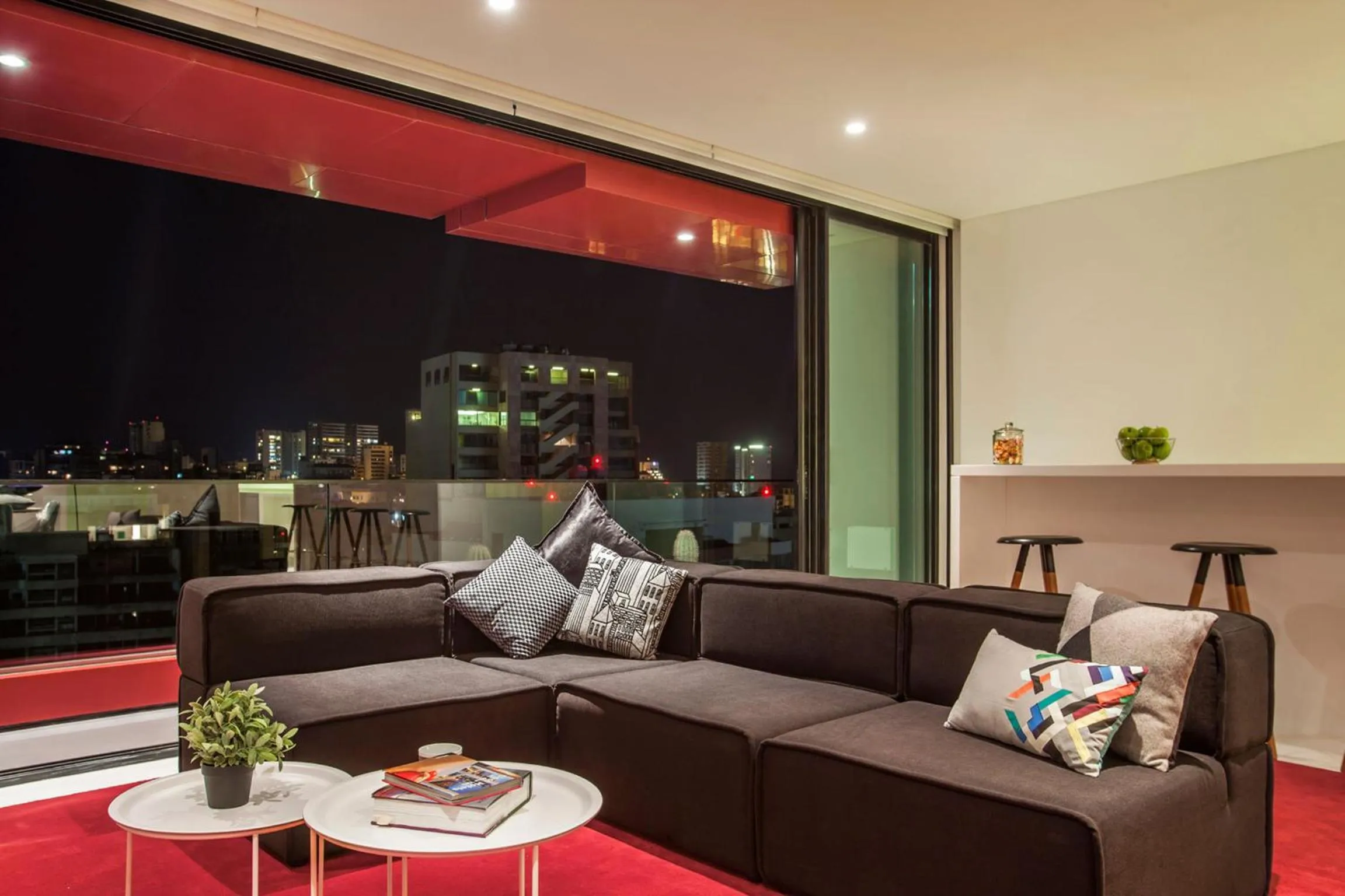 Living room in 1866 Court & Suites Hotel