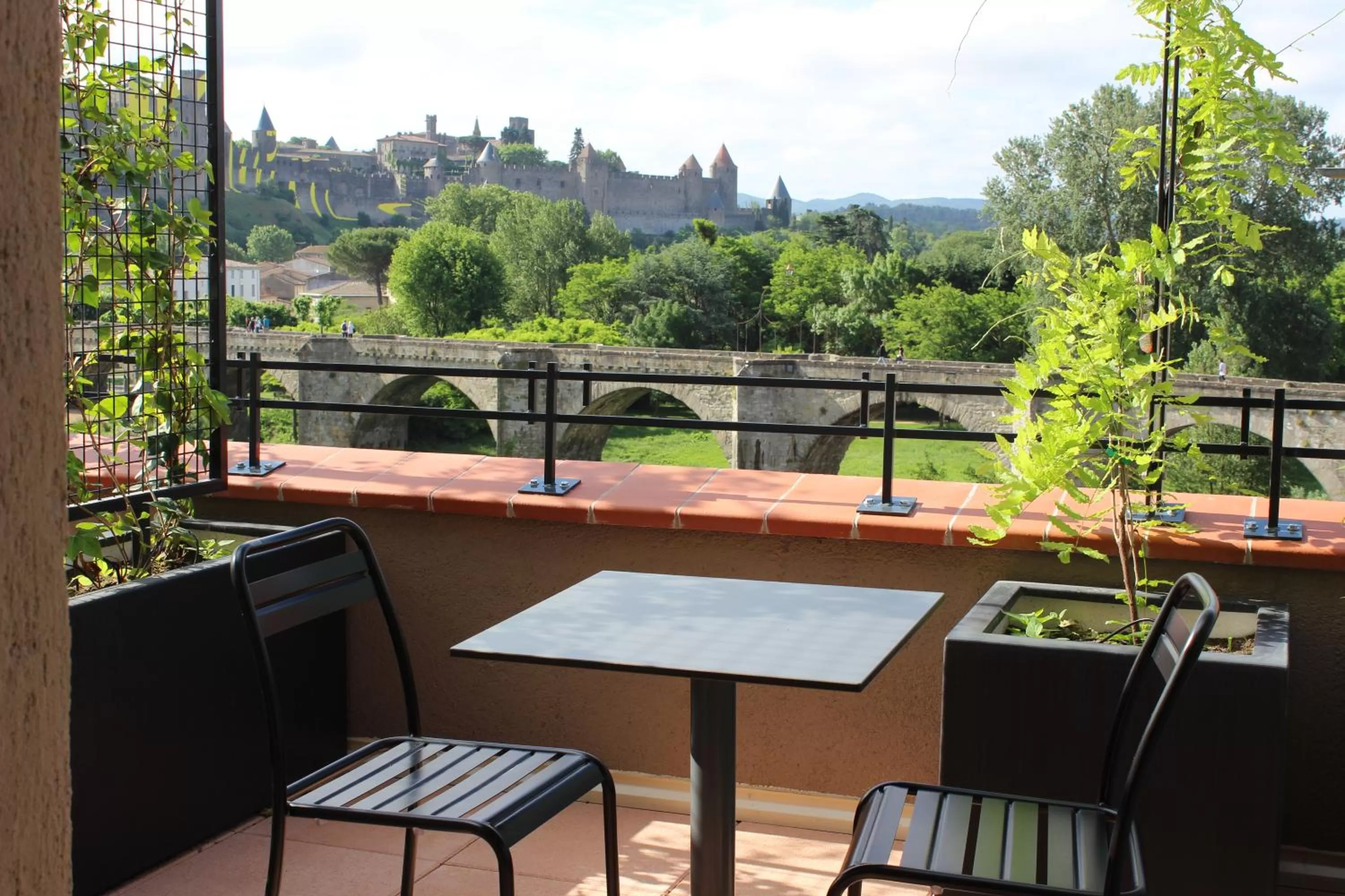 Patio in SOWELL HOTELS Les Chevaliers