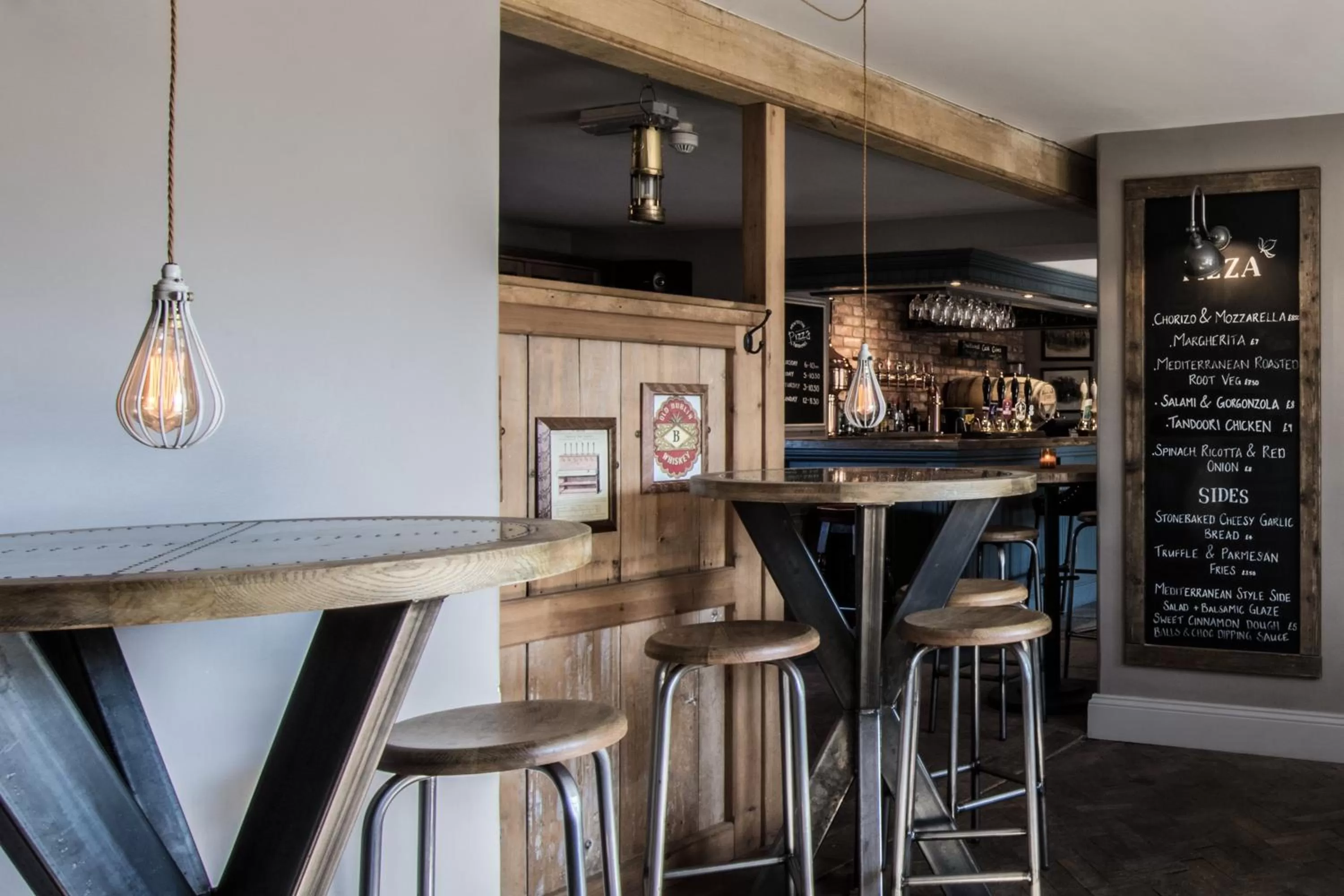 Restaurant/places to eat in The Old Hall Inn