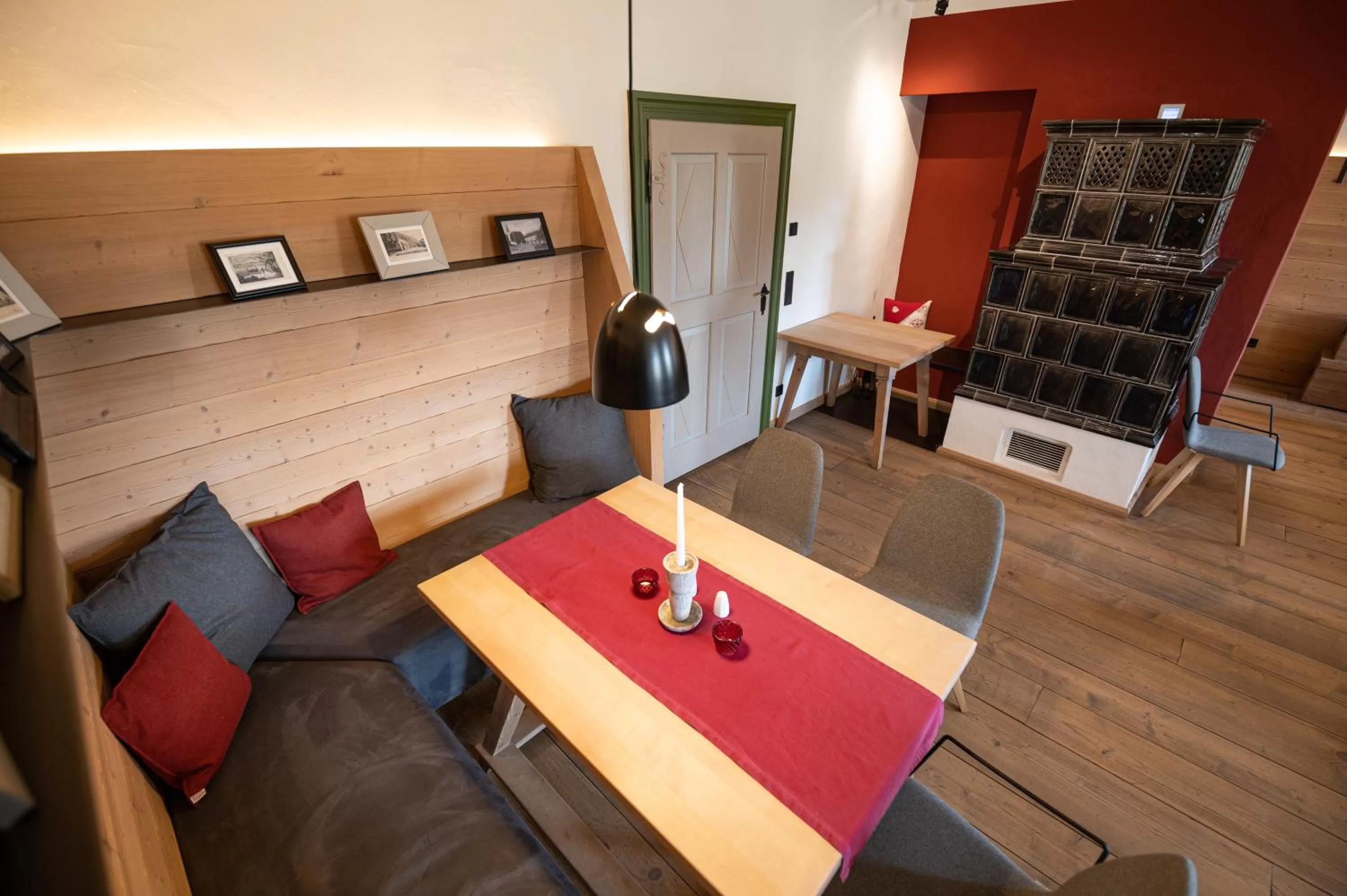 Restaurant/places to eat in LANDHOTEL ALTE ZOLLSTATION- Historical Building