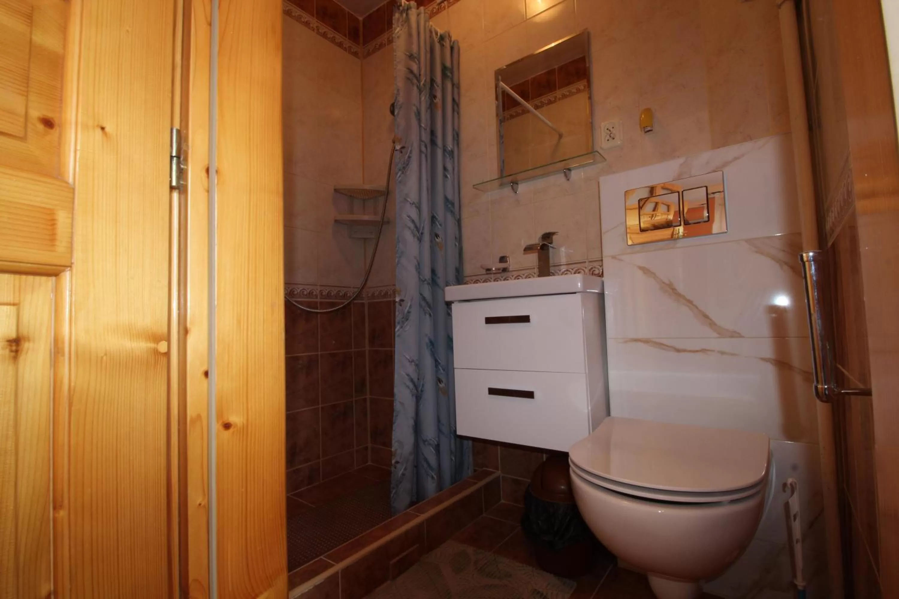 Bathroom in DW U Wajdy