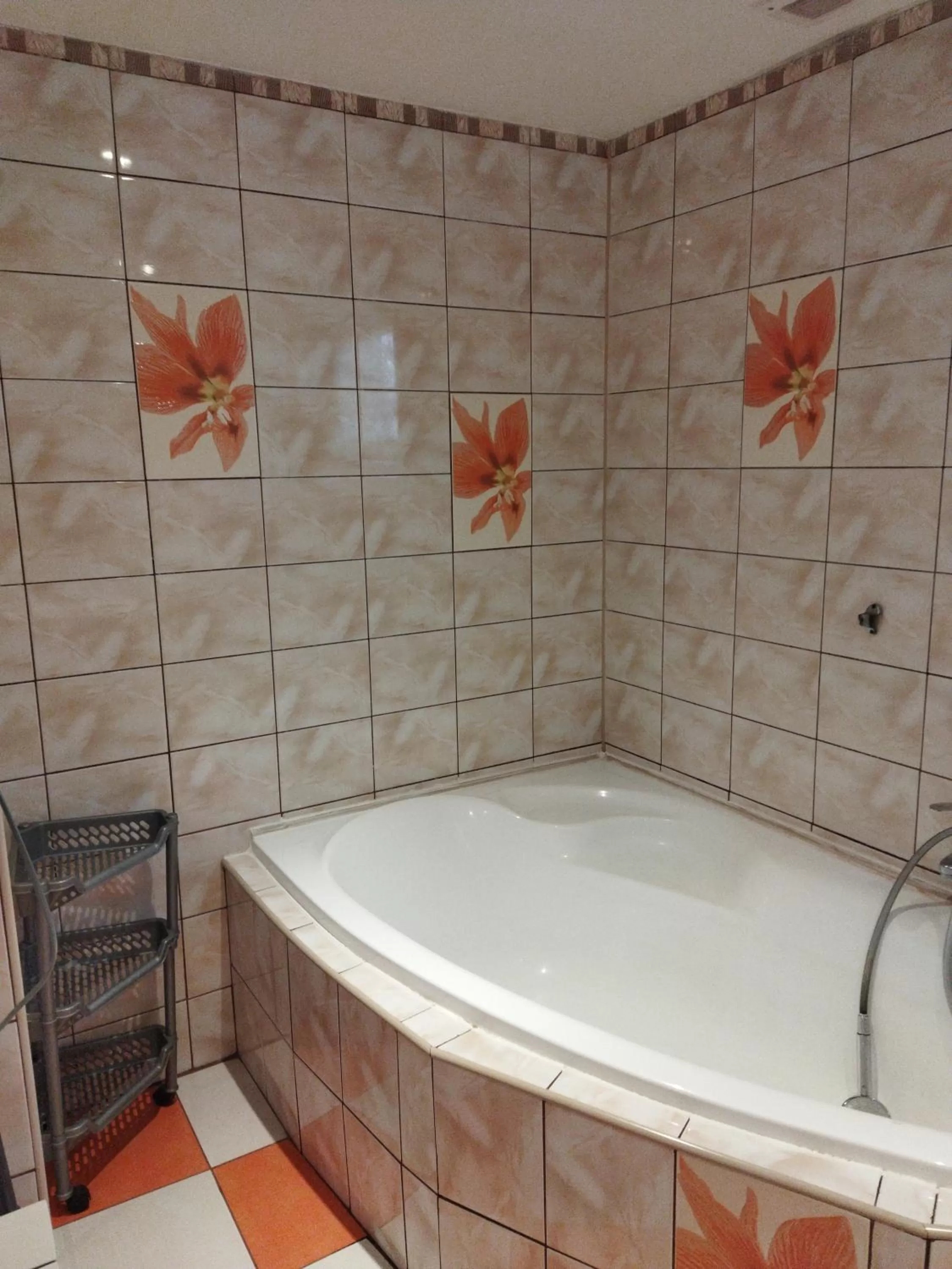 Bathroom in Lucky Cat