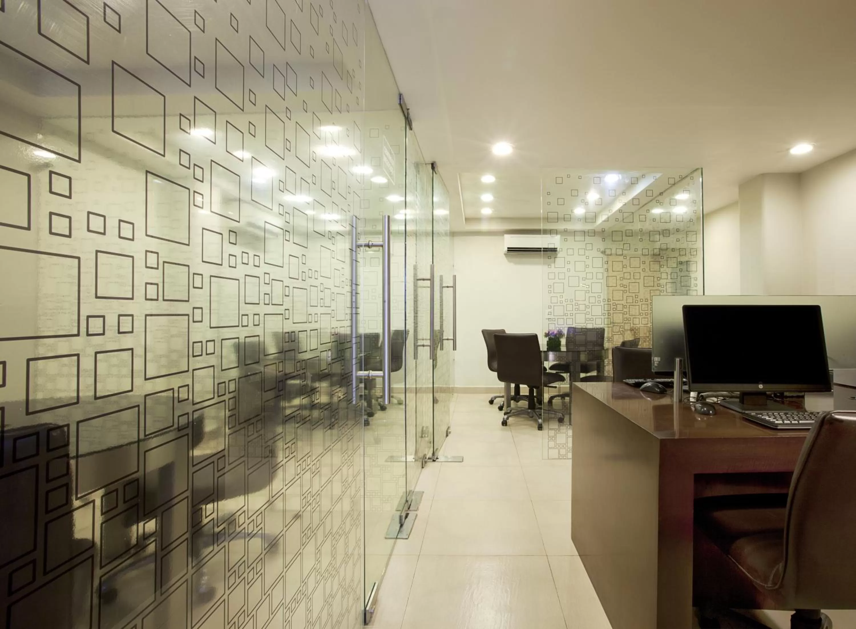 Business facilities in Emporio Mazatlan