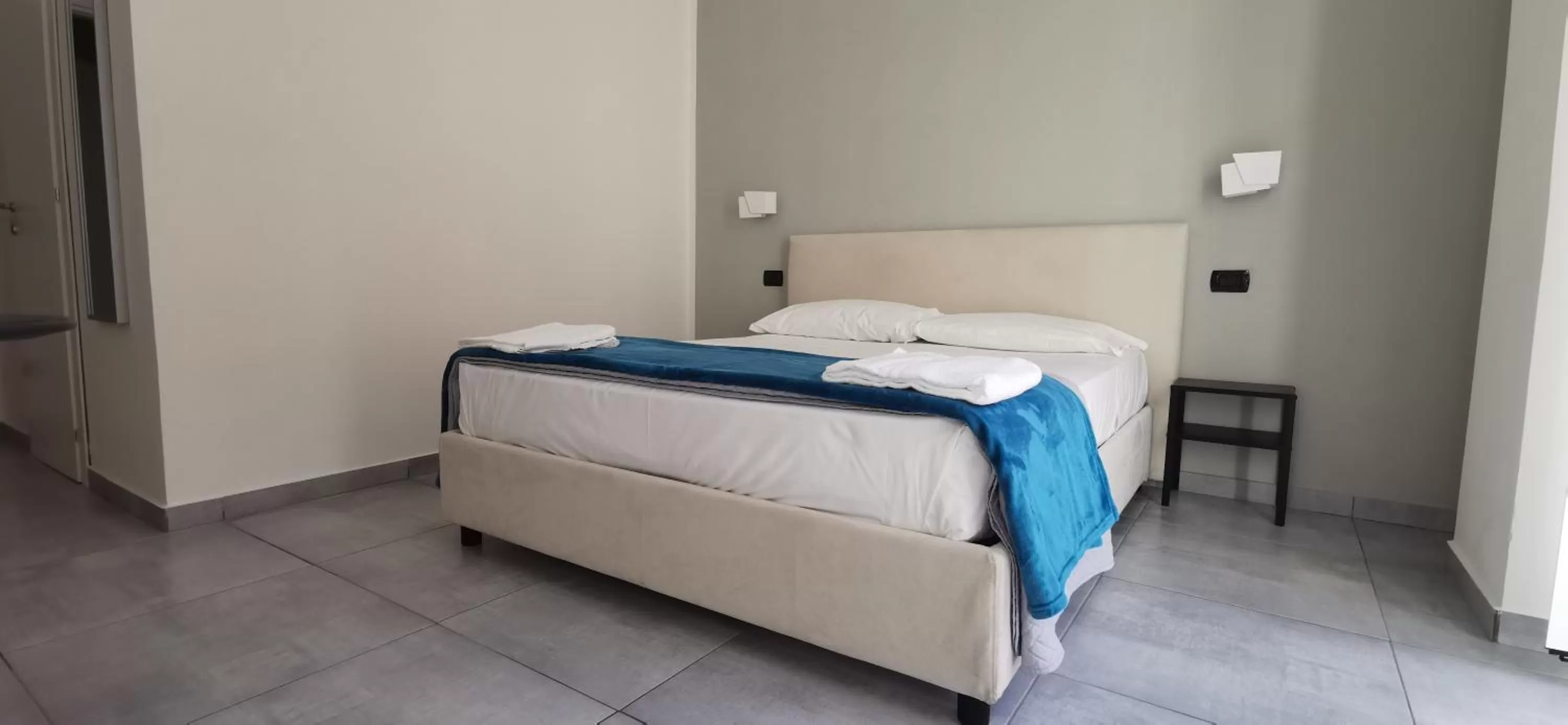 Bed in Hi Relais Rooms