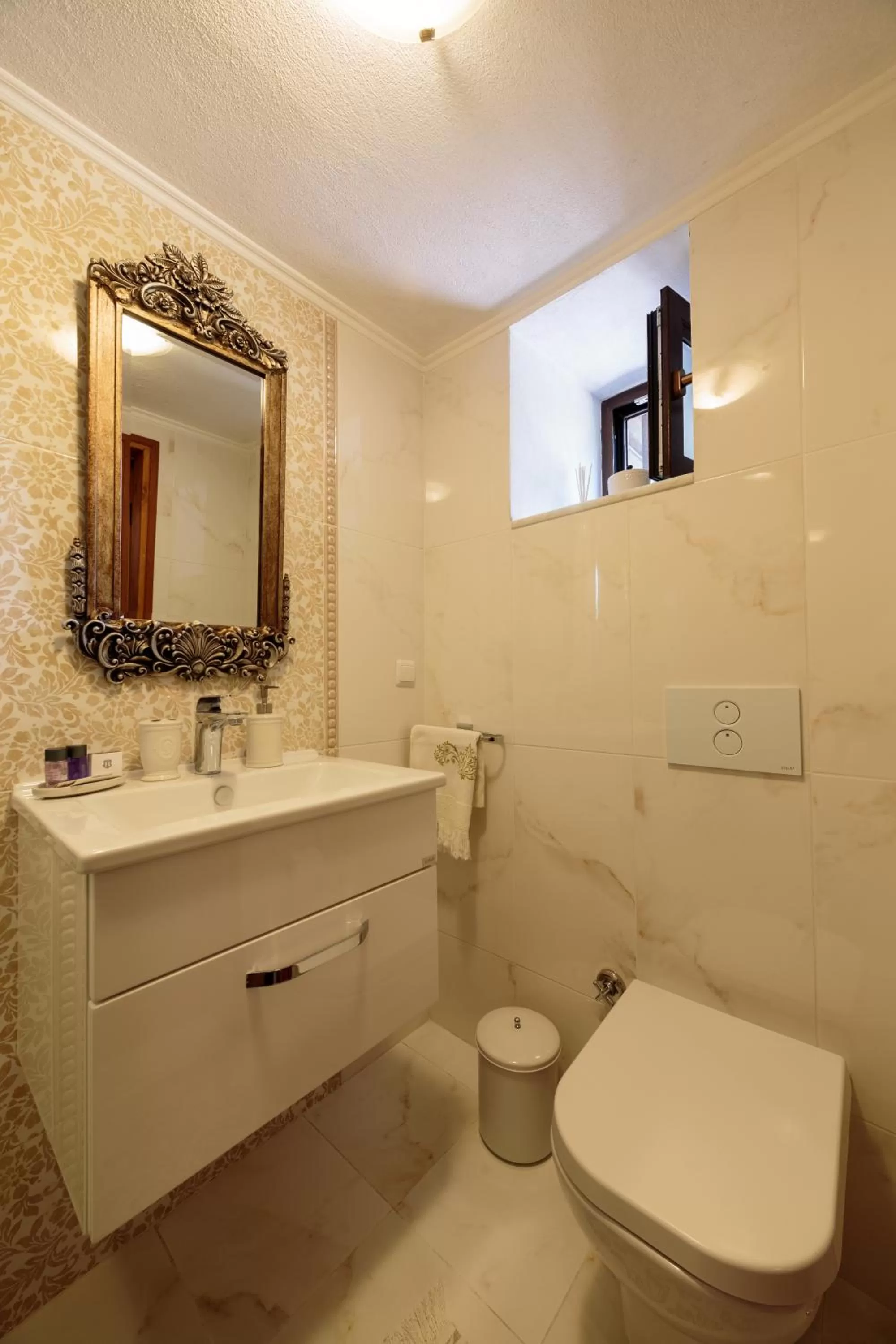 Decorative detail, Bathroom in Ha La Bodrum