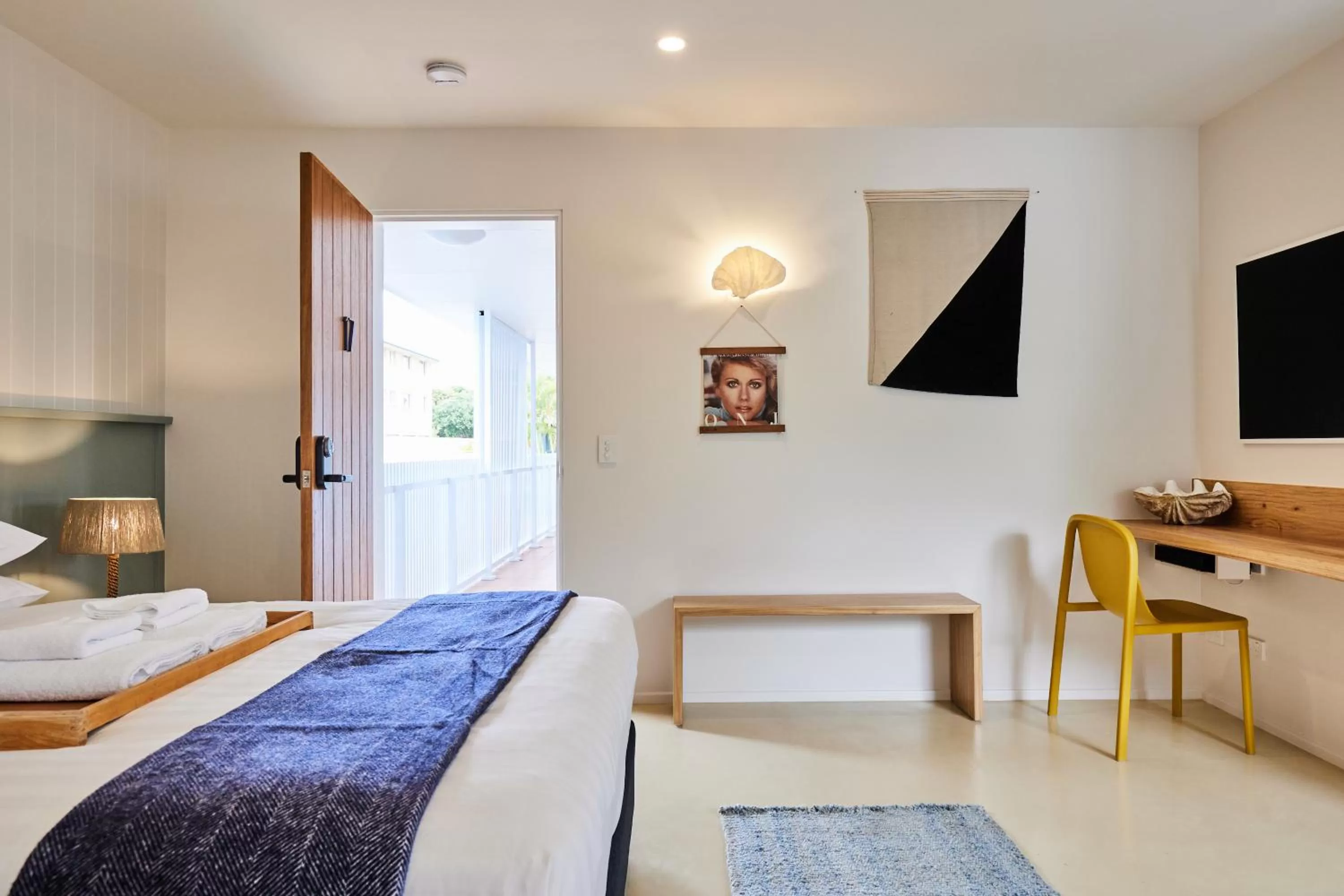 Bedroom, Bed in The Blue Water Motel