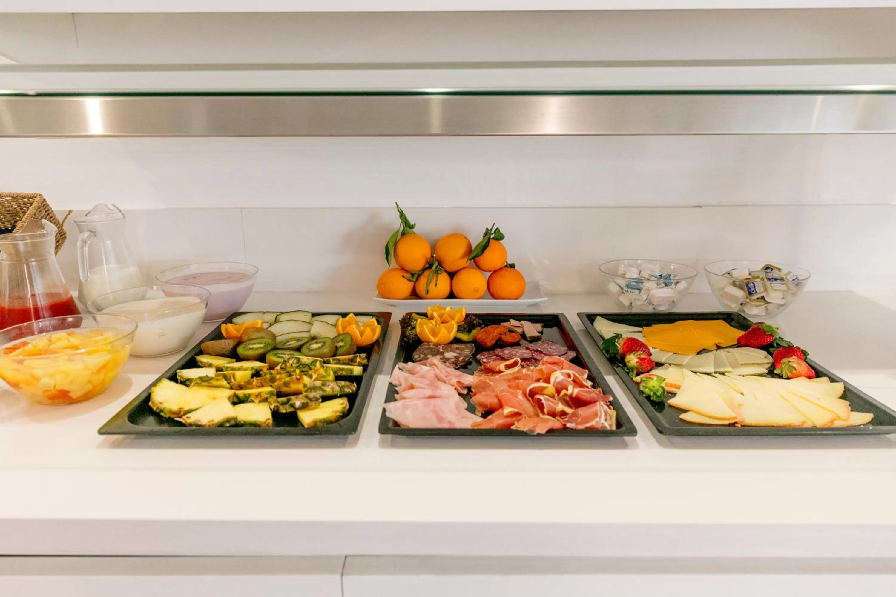 Food and drinks in Los Geranios