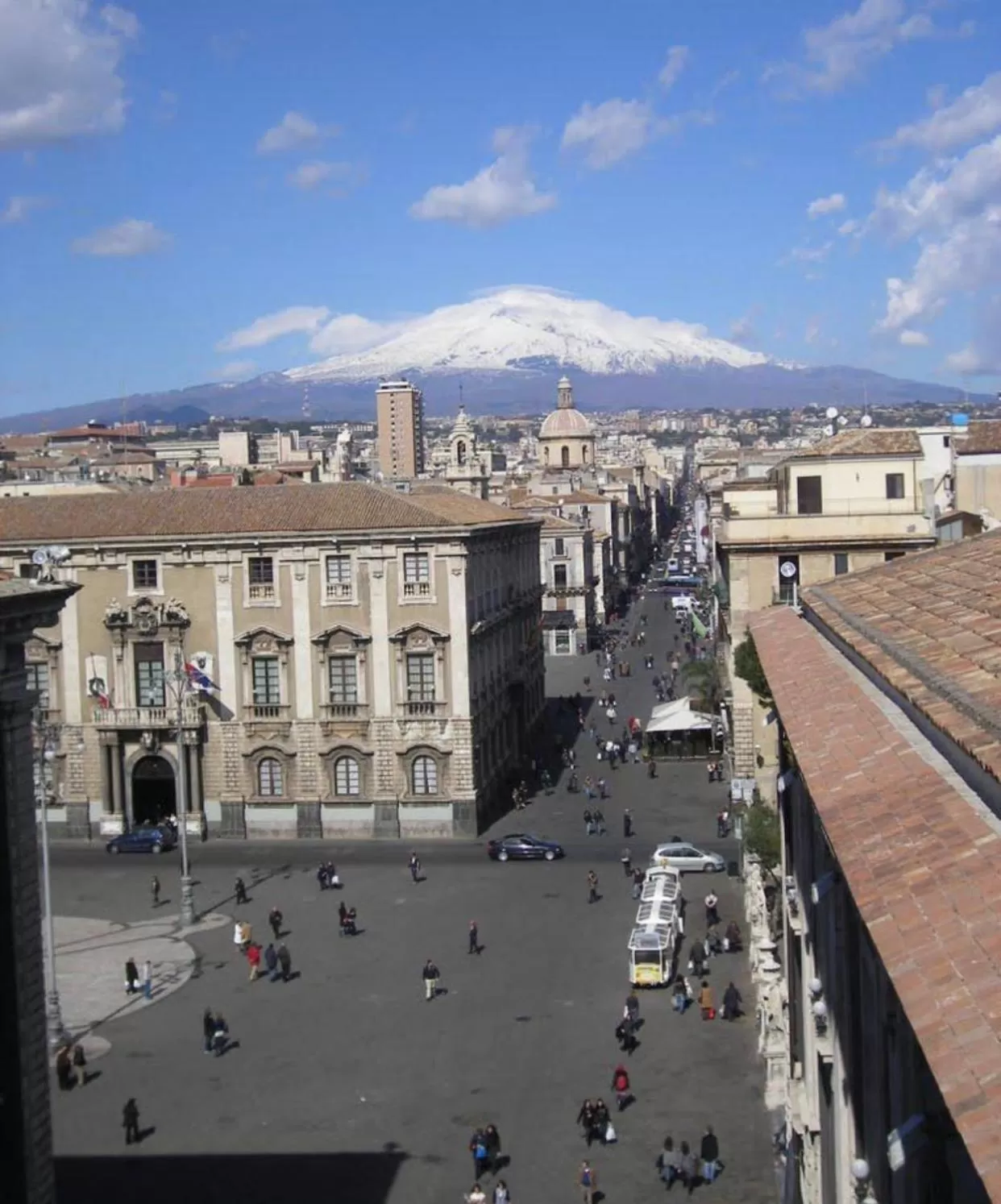 Property building in ETNEA 208 LUXURY JACUZZI SUITE Catania