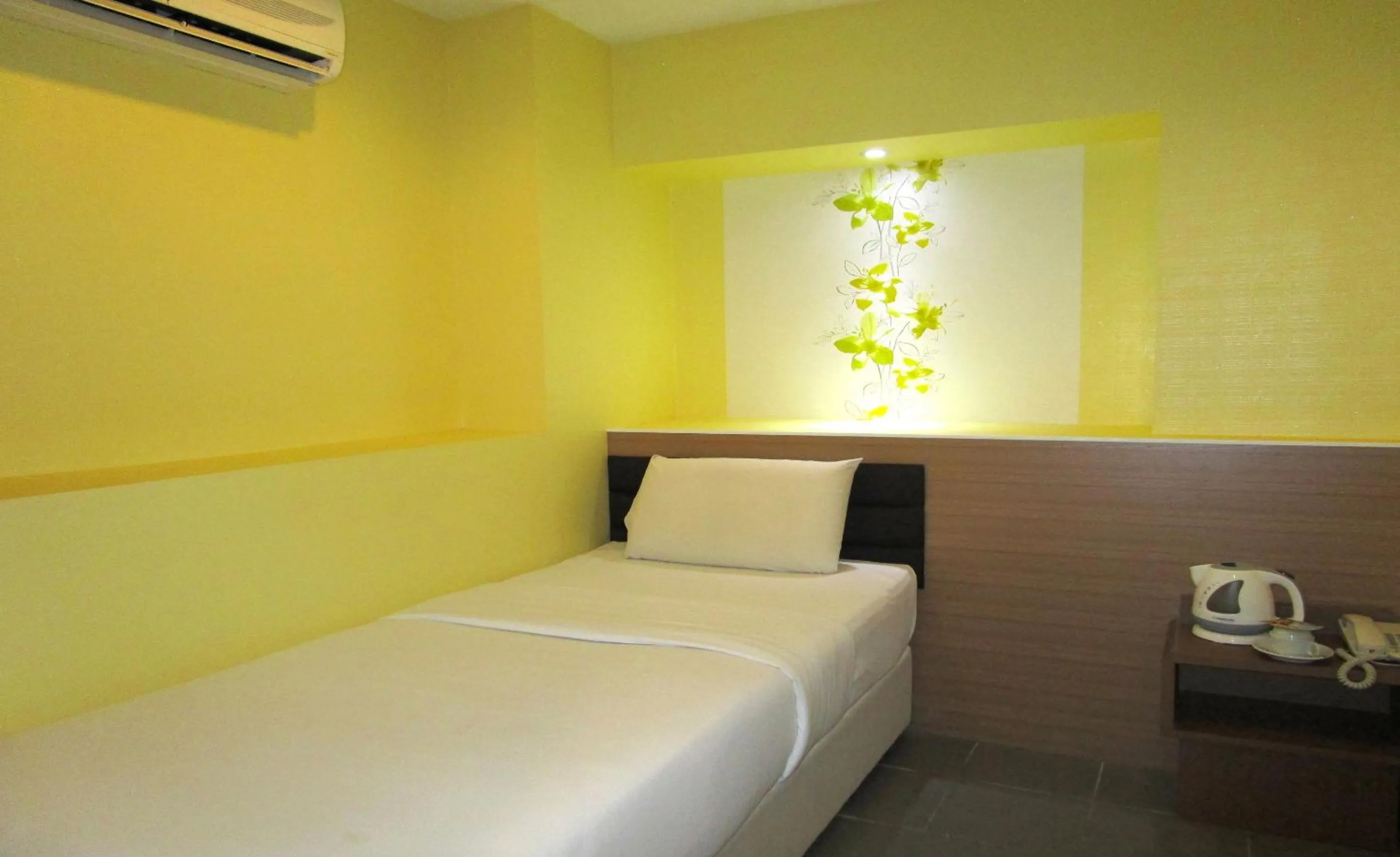 Bedroom, Bed in T-Hotel Bukit Bintang