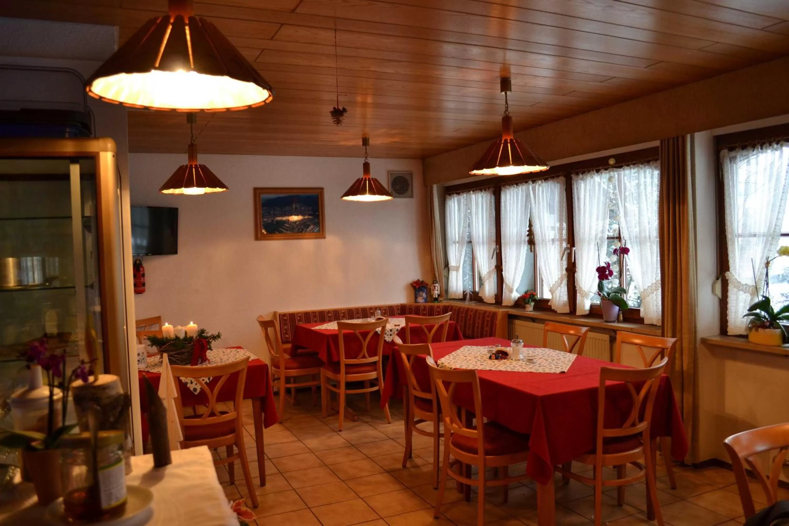 Seating area, Restaurant/Places to Eat in Gaestehaus Tagescafe Eckenfels