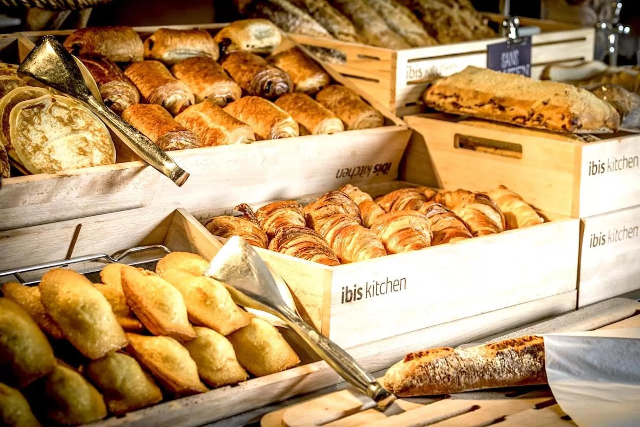 Food and drinks in ibis Strasbourg Aéroport Le Zénith