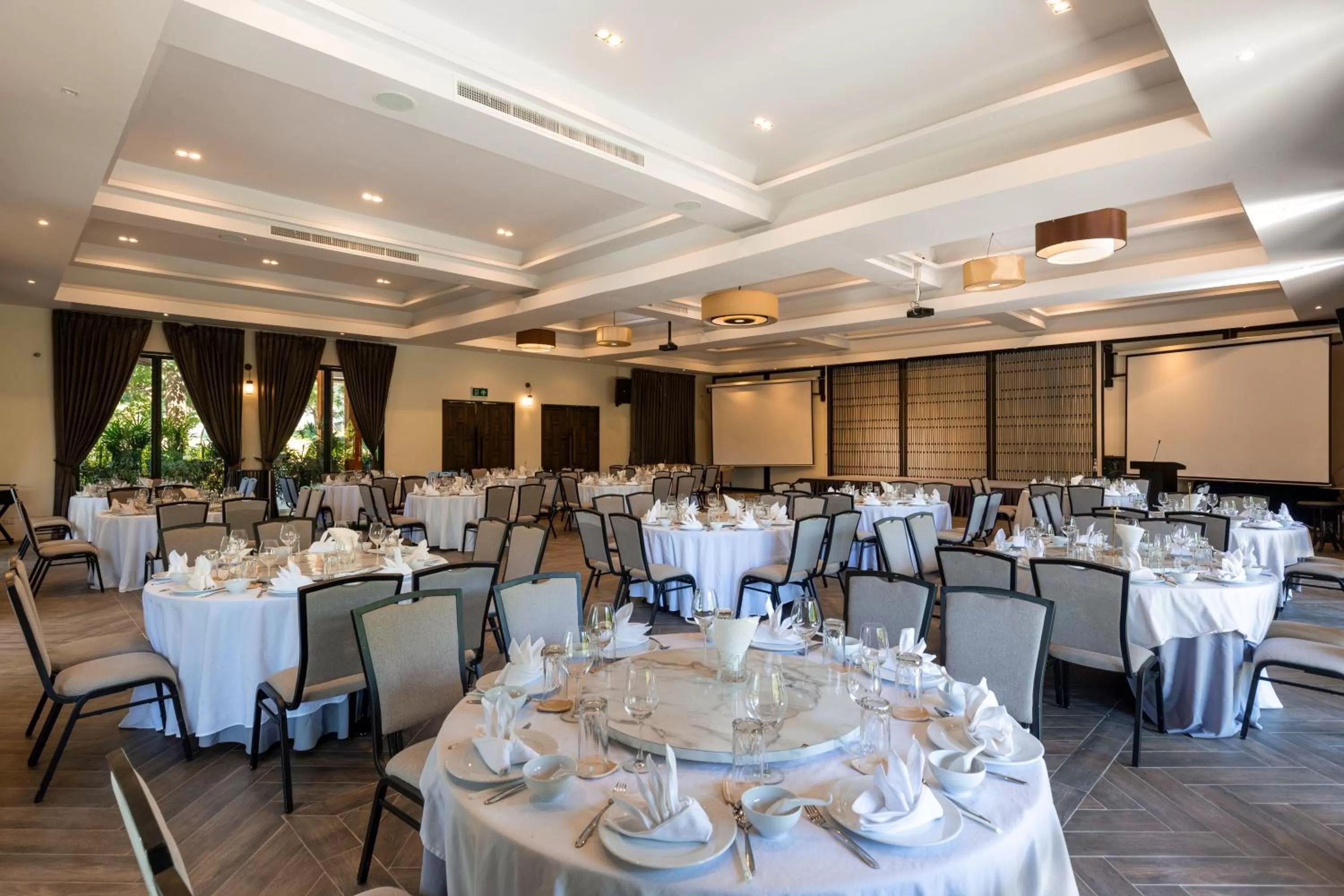 Banquet/Function facilities in Kachonghills Tented Resort Trang