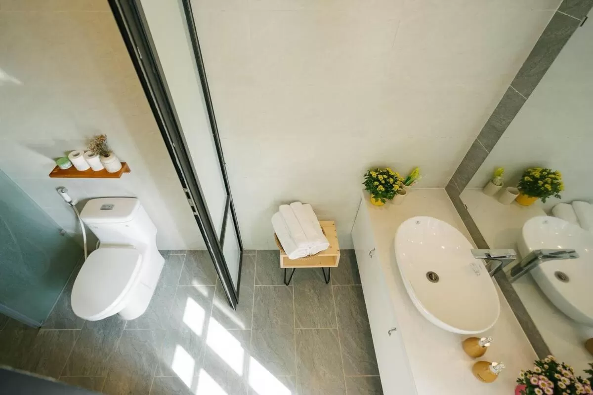 Bathroom in Eden Westlake Hotel