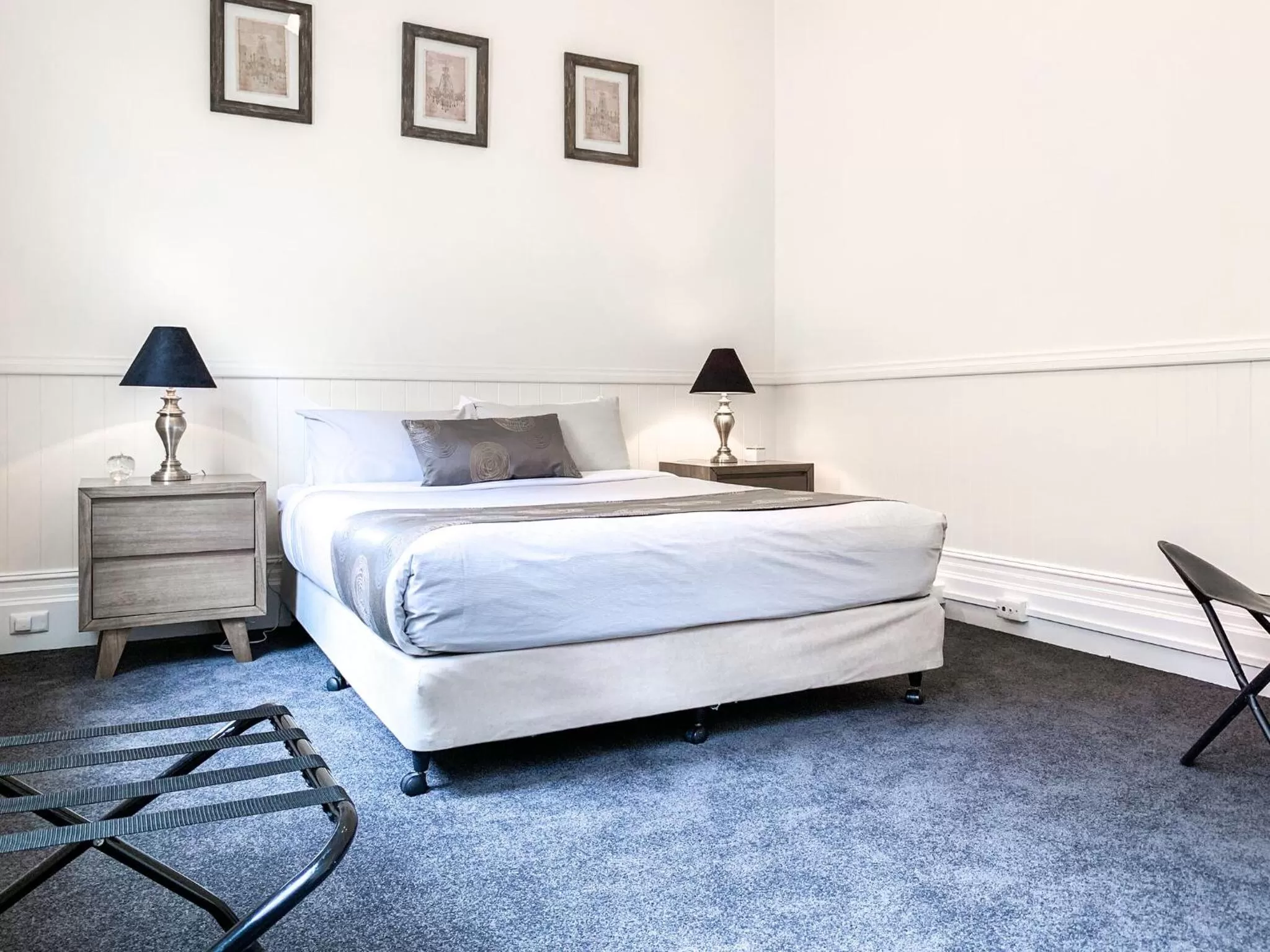 Bedroom, Bed in Waratah On York