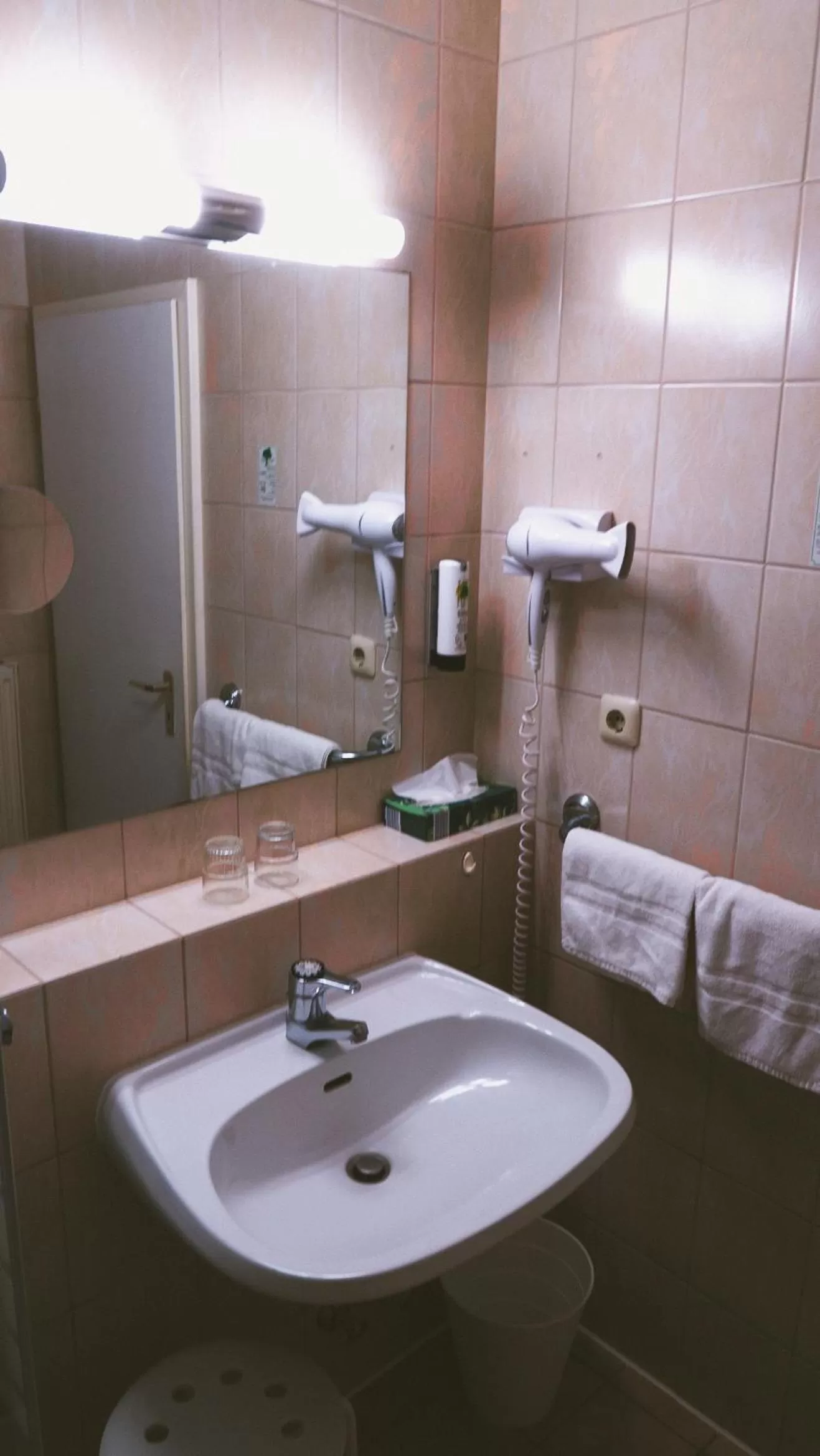 Bathroom in Hotel Büchner Garni