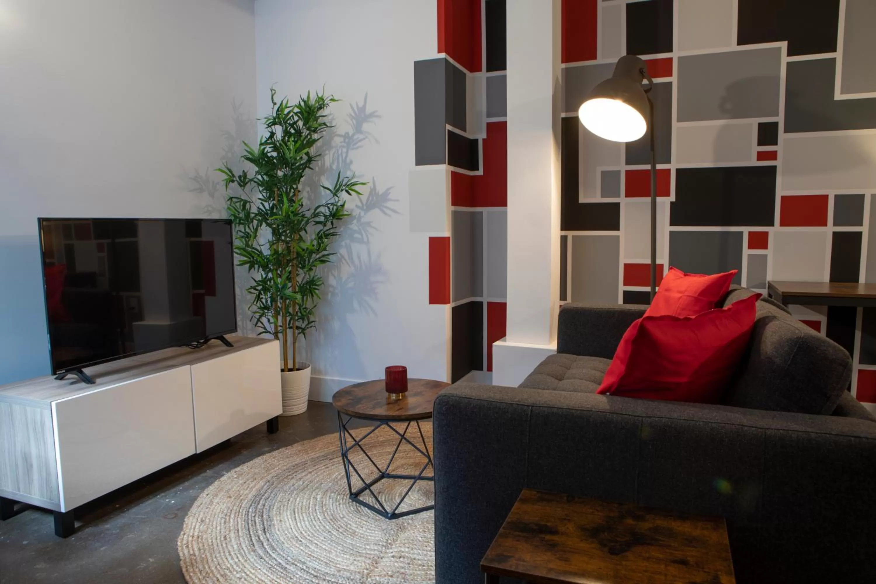 Cameo Hotel and Suites