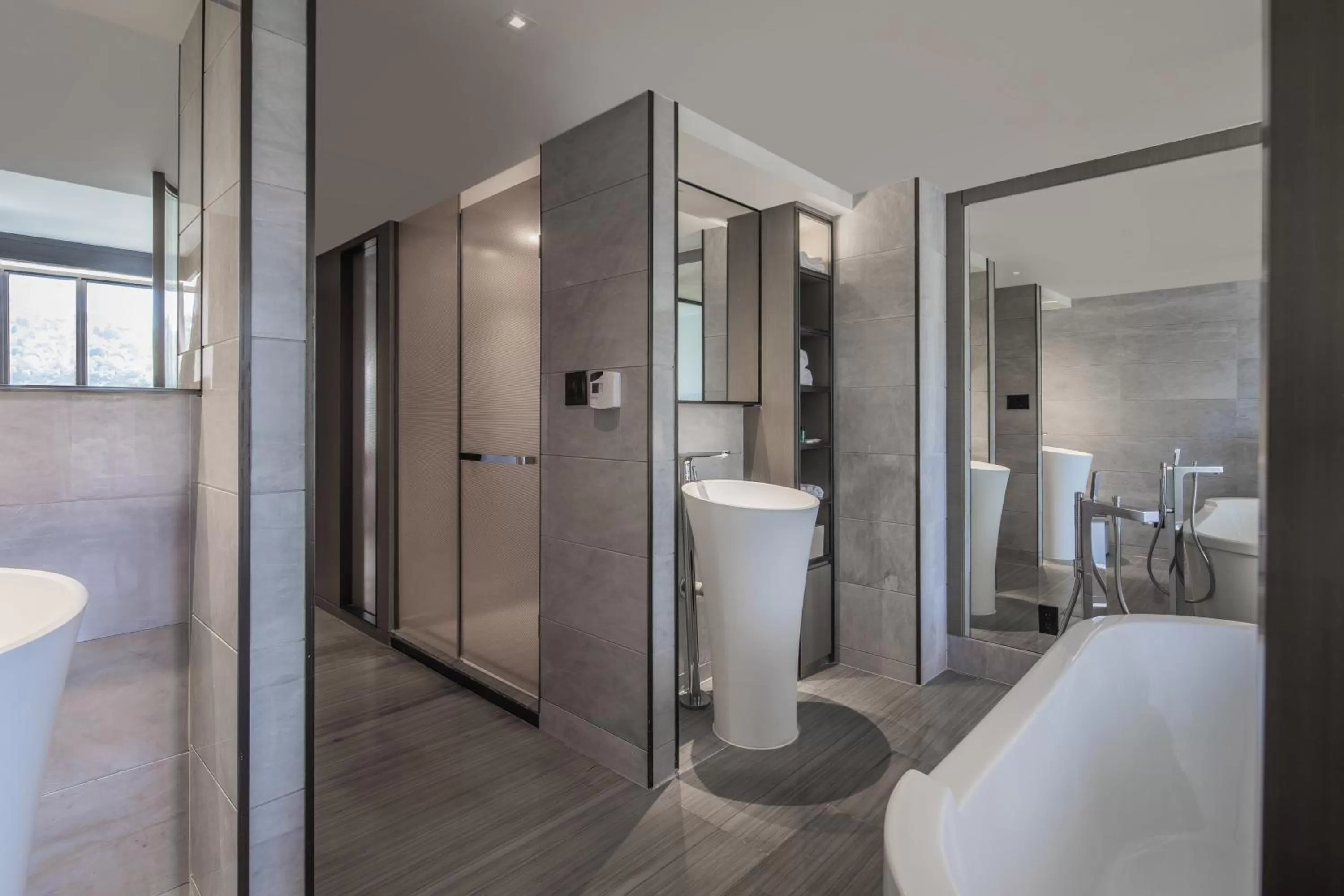 Bathroom in Sheraton Universal