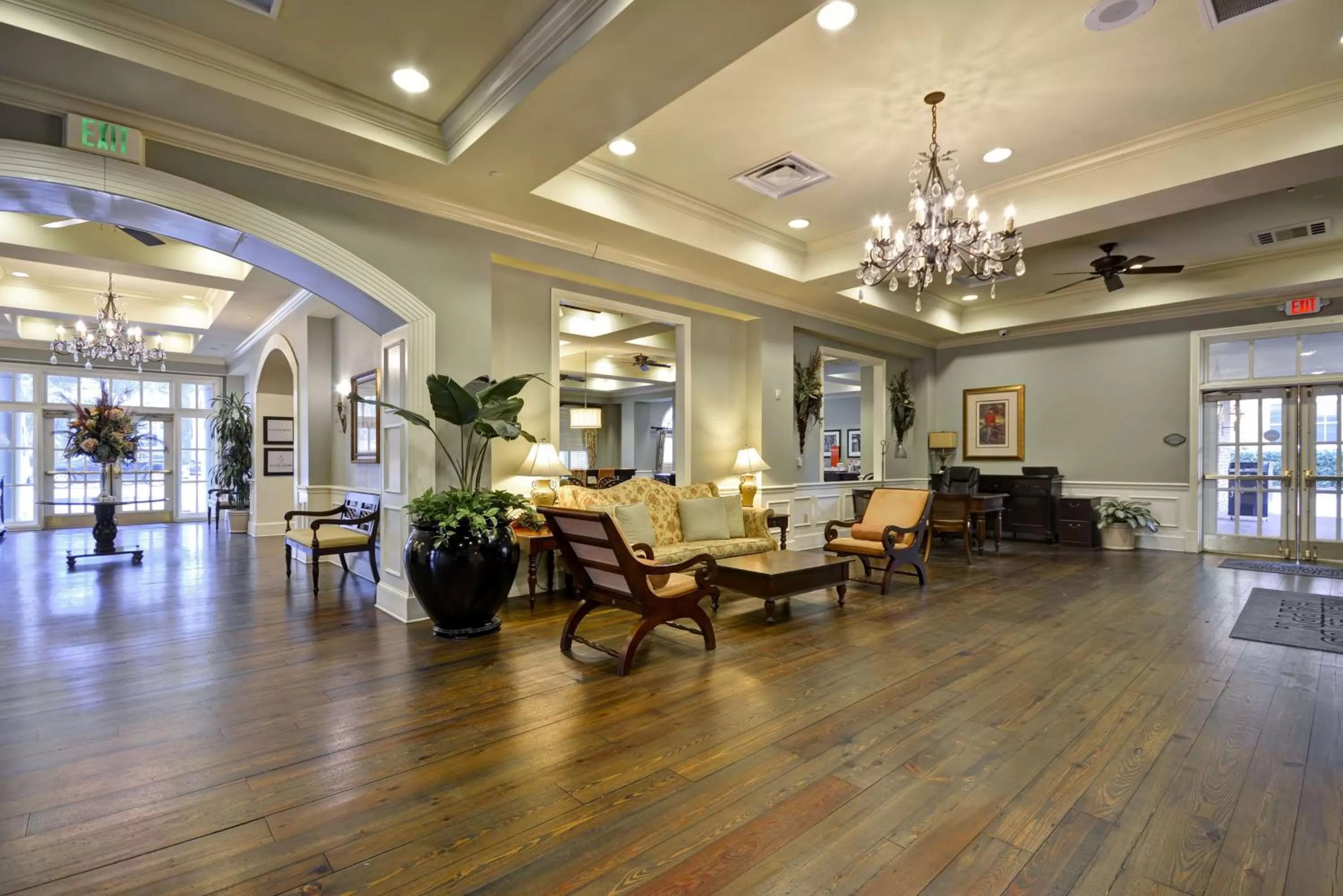 Lobby or reception in Hampton Inn & Suites Savannah Historic District