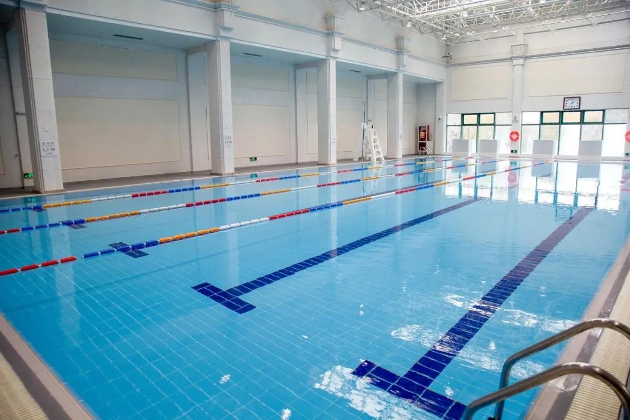 Swimming Pool in Juss Hengshan HotelFormer Regal International East Asia Hotel