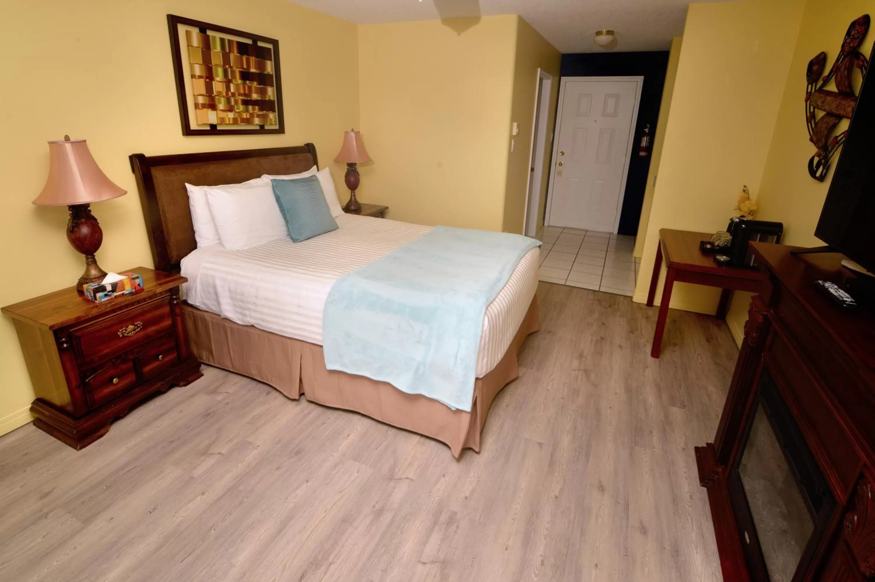 Photo of the whole room, Bed in Casa Grande Inn