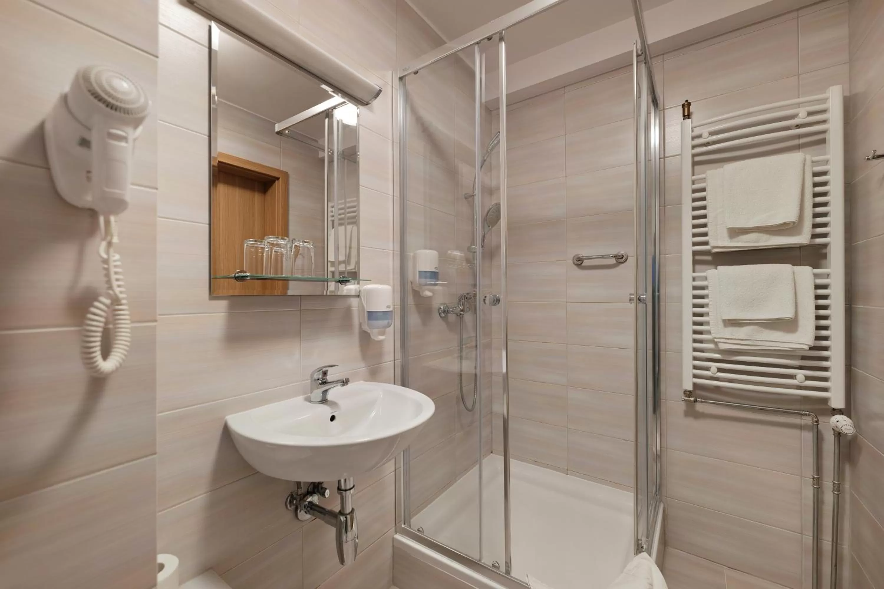 Shower in Hotel Leśny