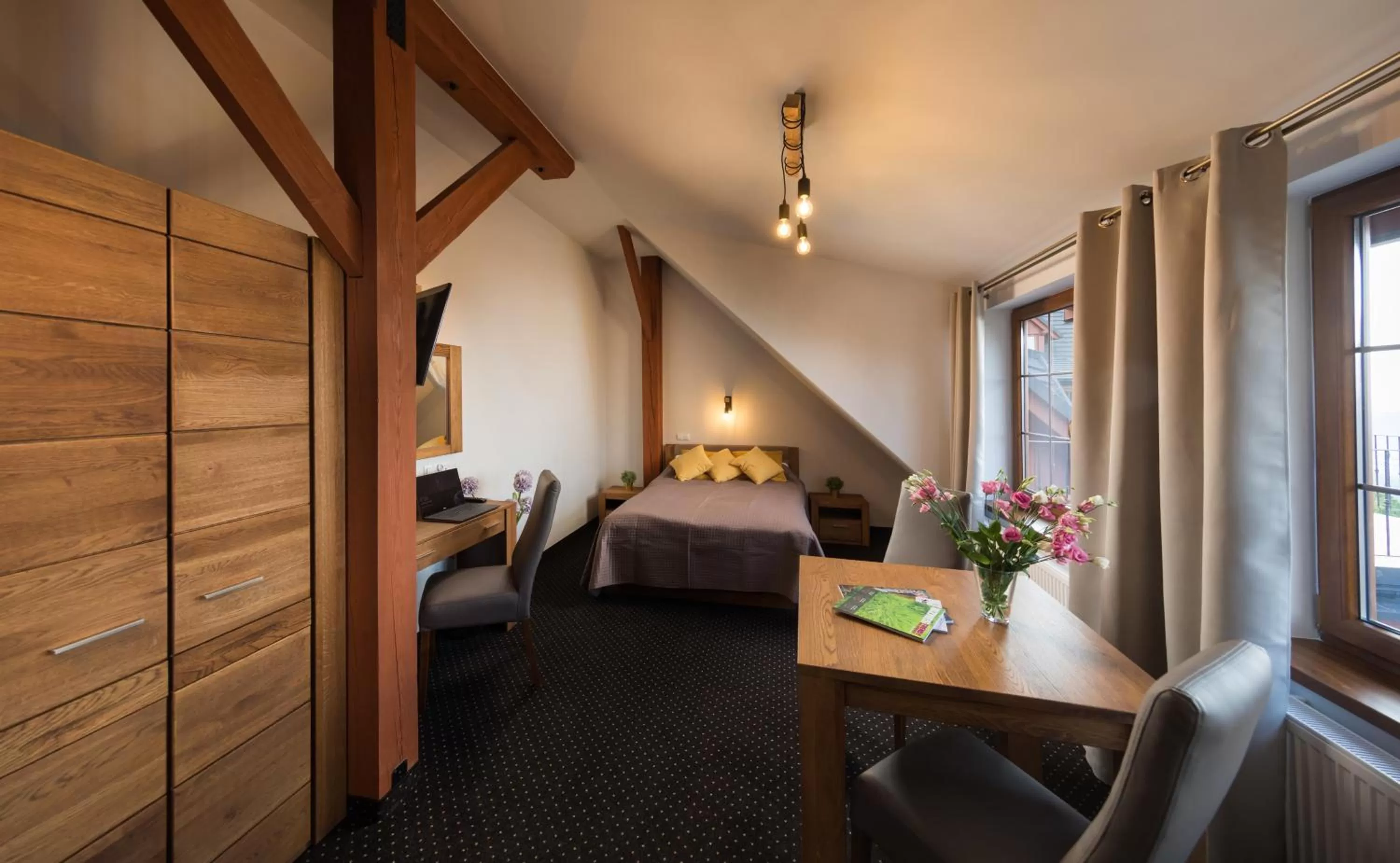 Bed in Hotel Beskidzki Raj Medical SPA