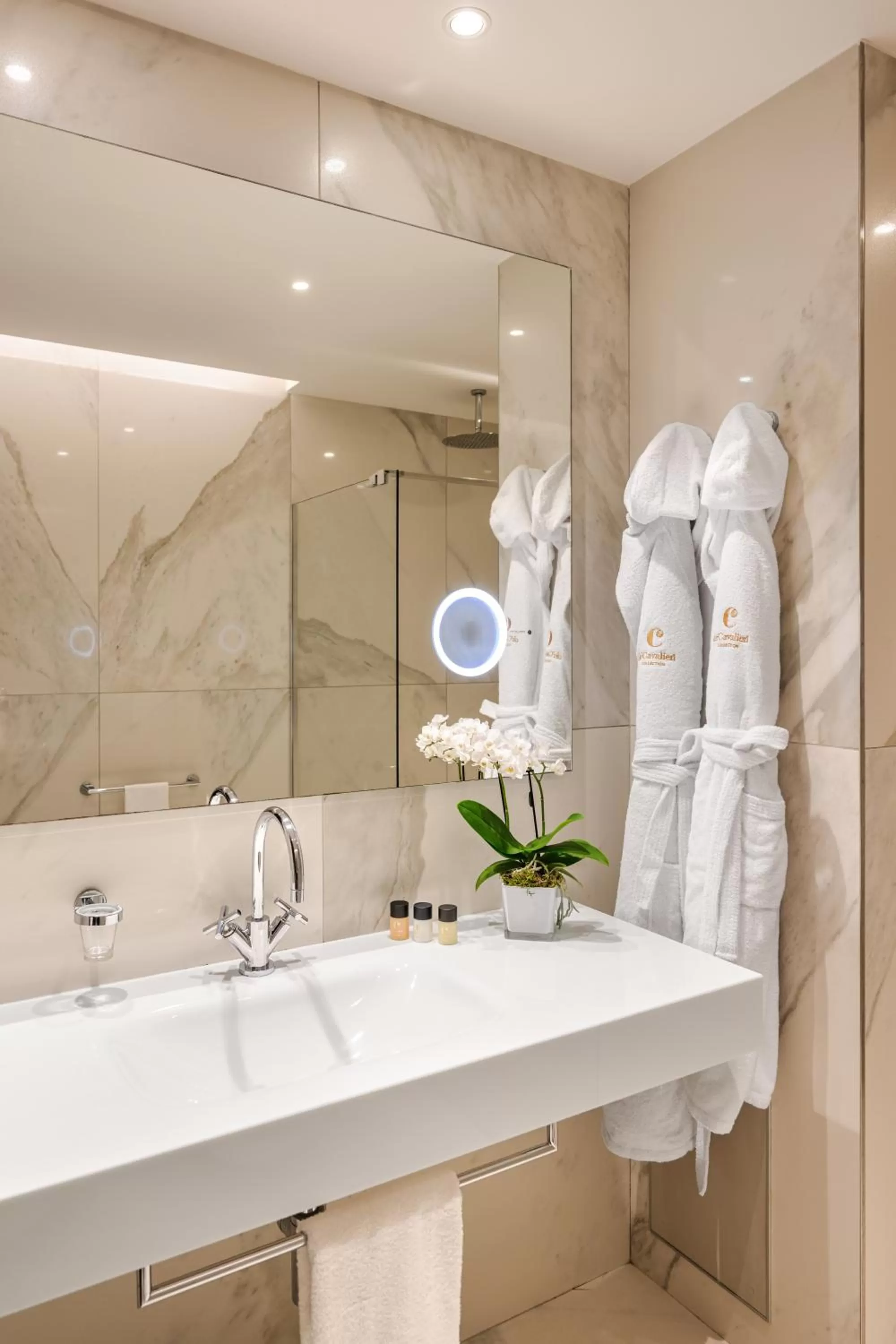 Shower in Hotel The Square Milano Duomo - Preferred Hotels & Resorts