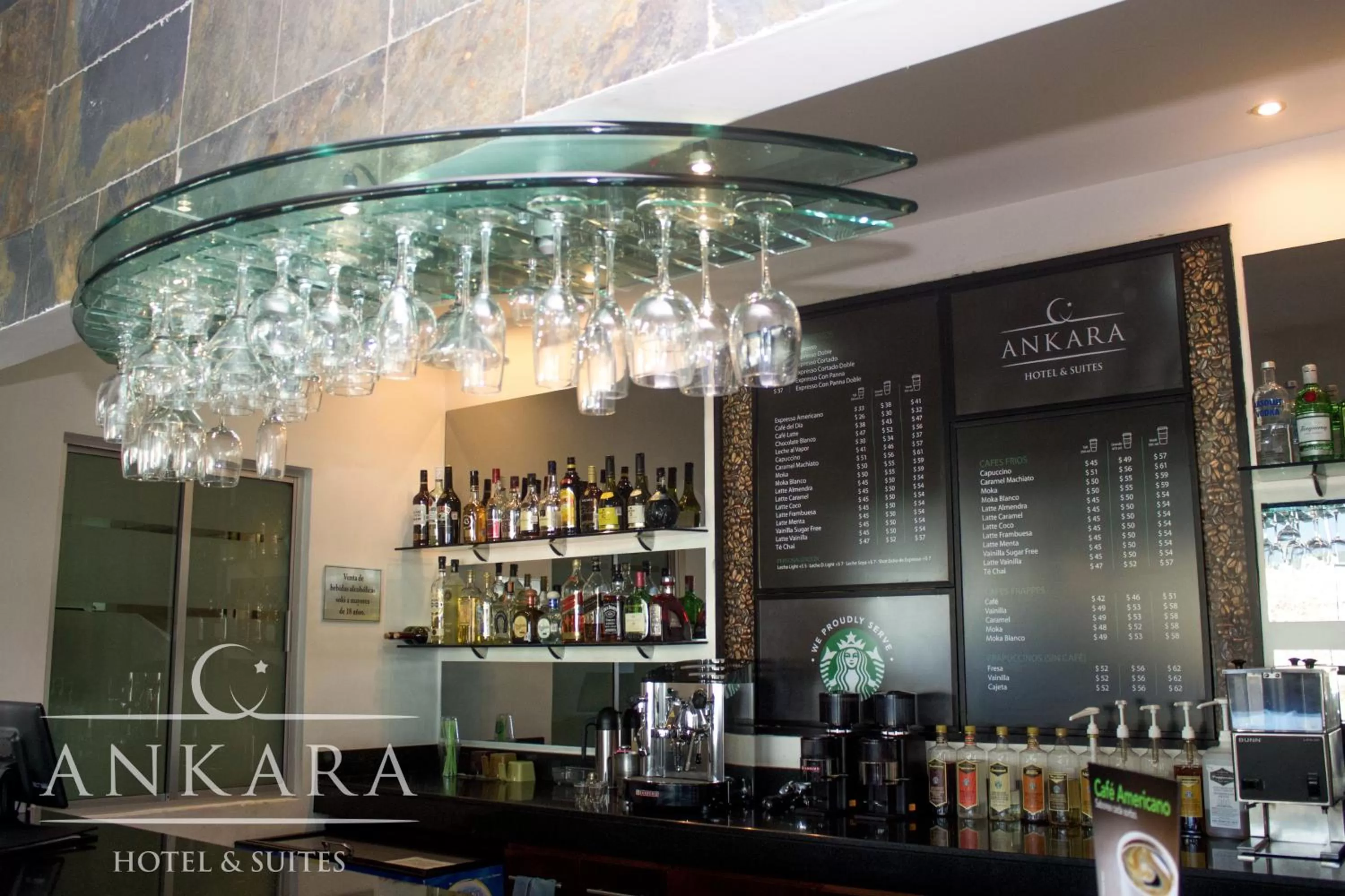 Lounge or bar in Hotel Ankara "Las Lomas"