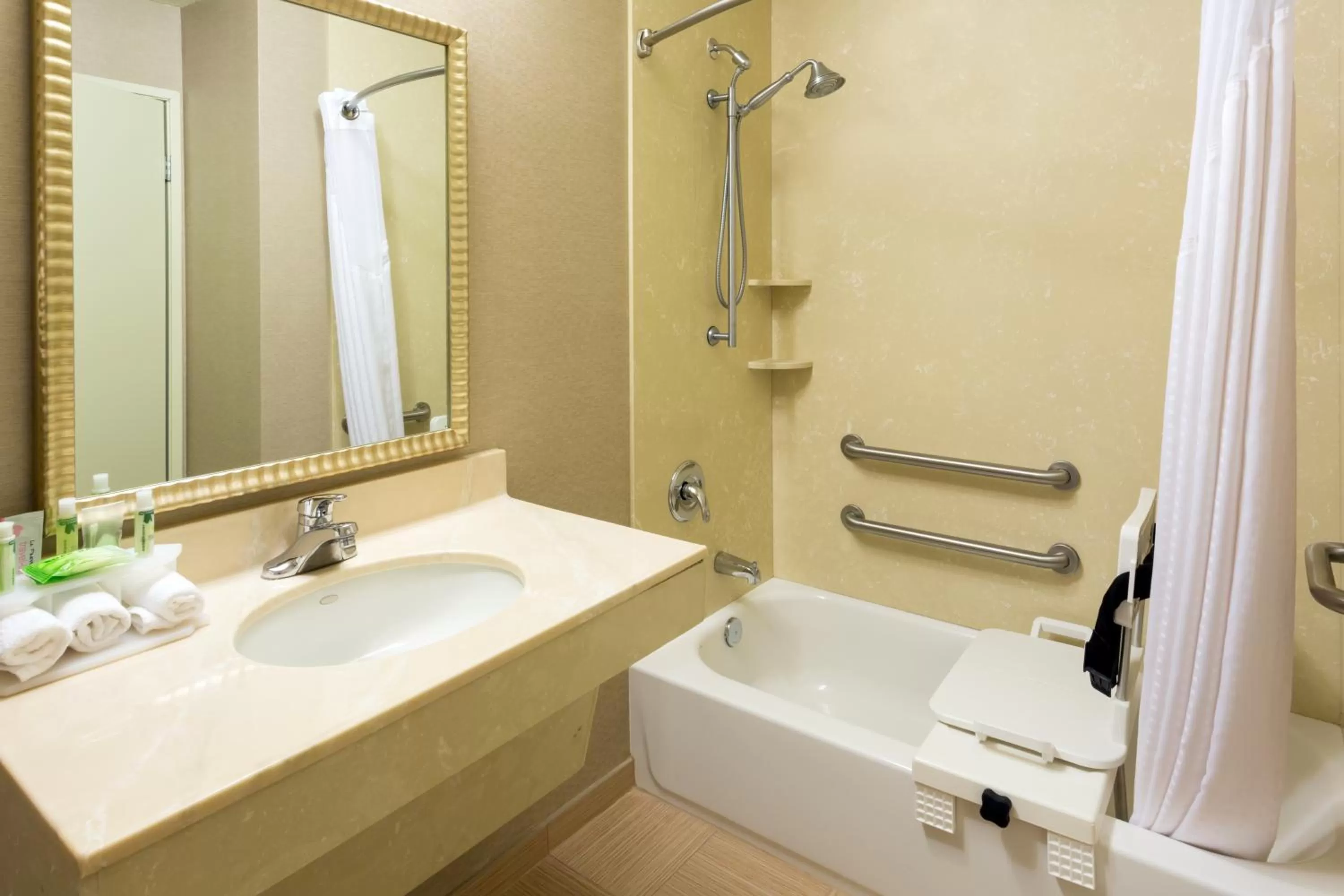 Shower in Holiday Inn Express Grants Pass by IHG