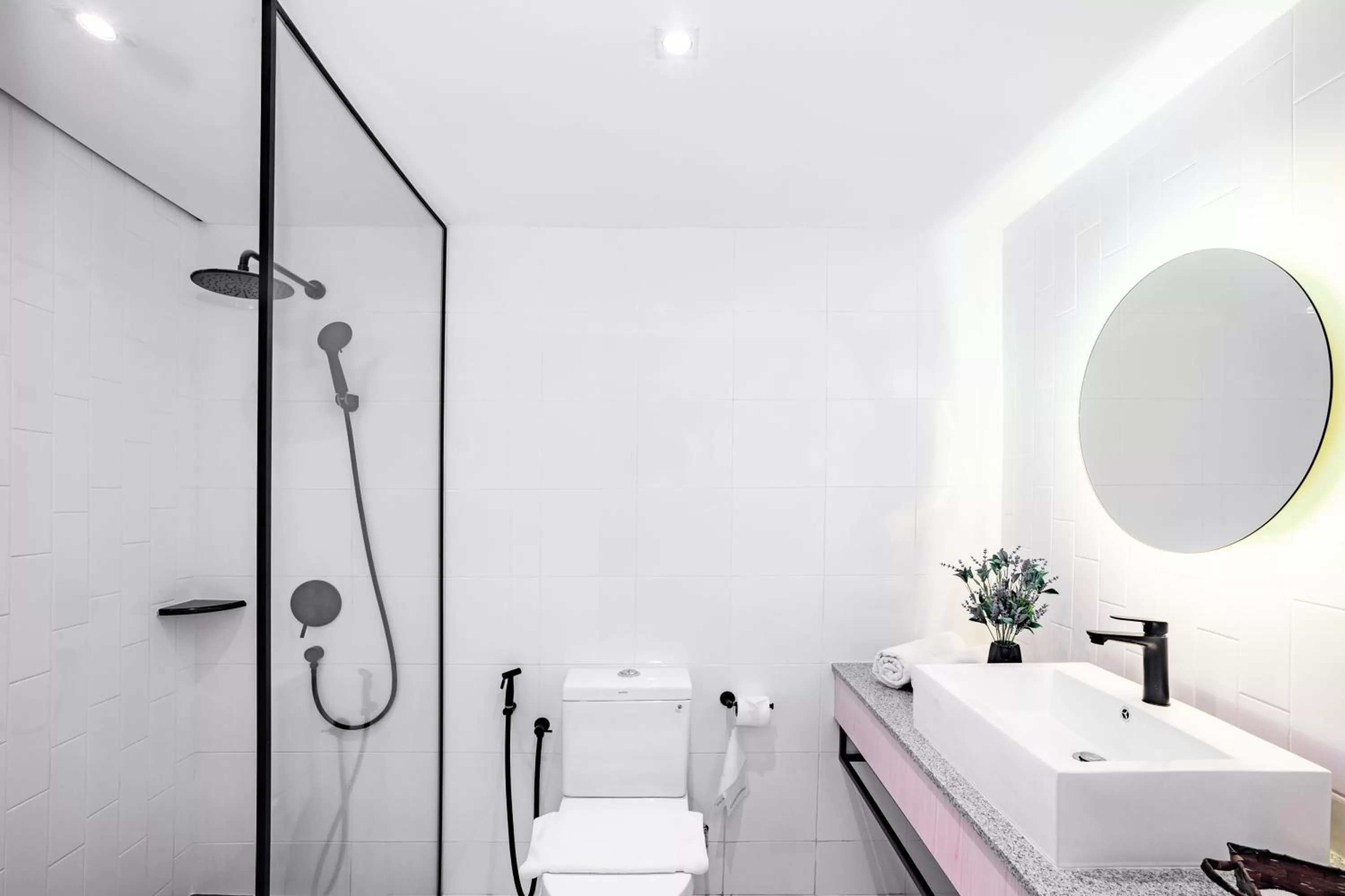 Shower in Crystal Crown Hotel JB