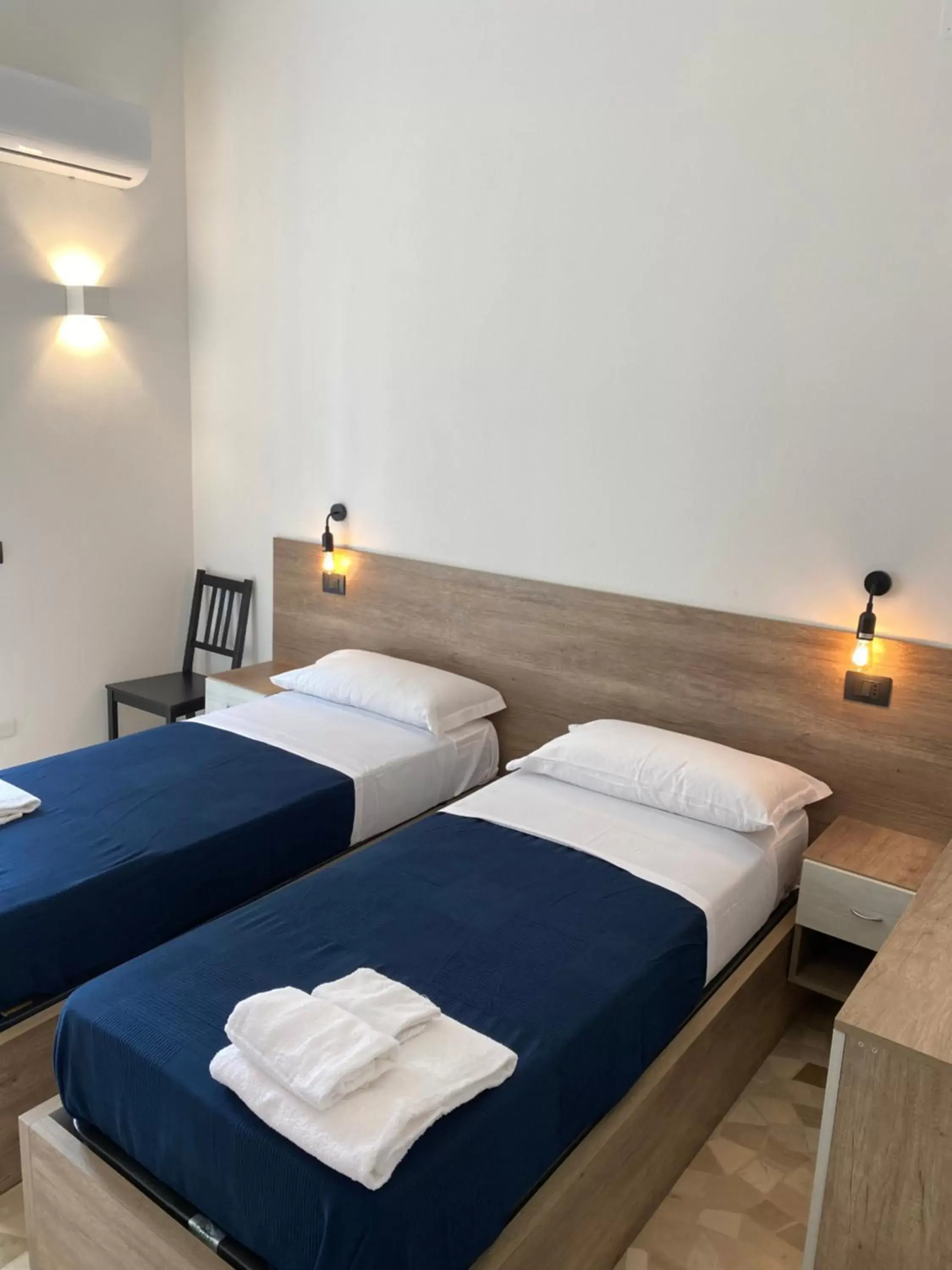 Deluxe Double or Twin Room with City View in Hall inn B&B in Chiostro Deluxe Double or Twin Room with City View in Hall inn B&B in Chiostro