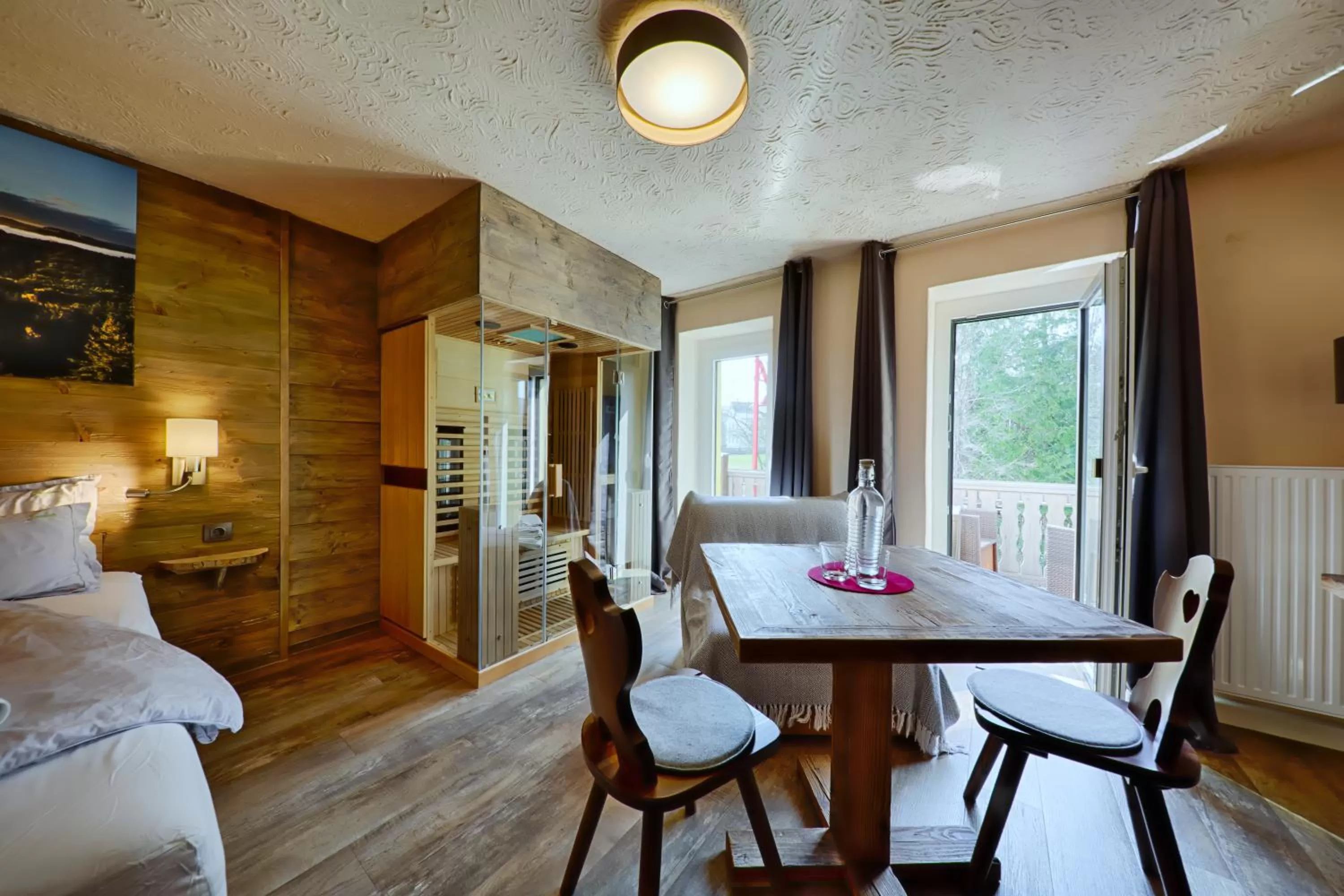 Sauna, Dining Area in Sennerhütte Landhotel