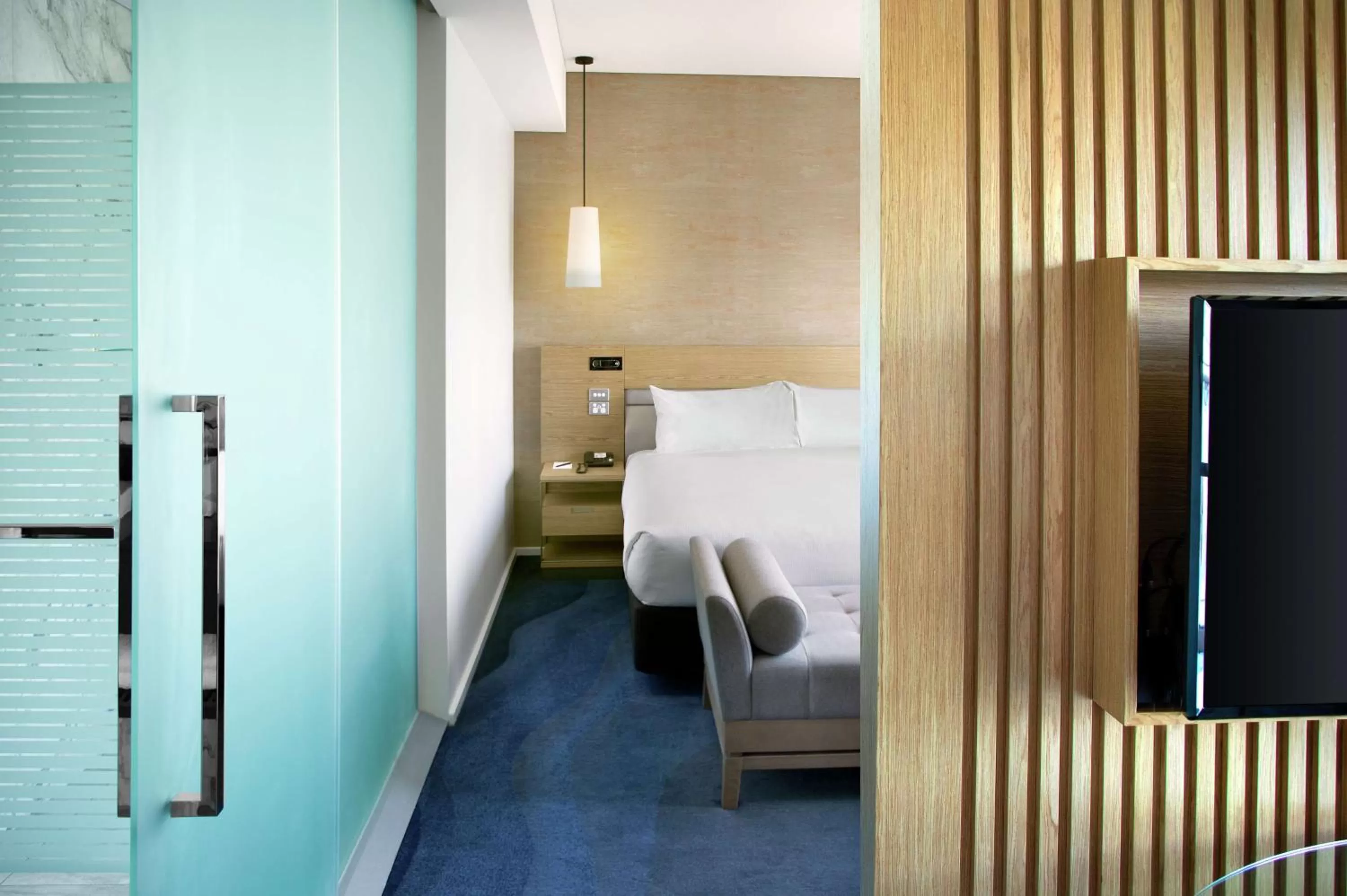 Bed in Hilton Auckland