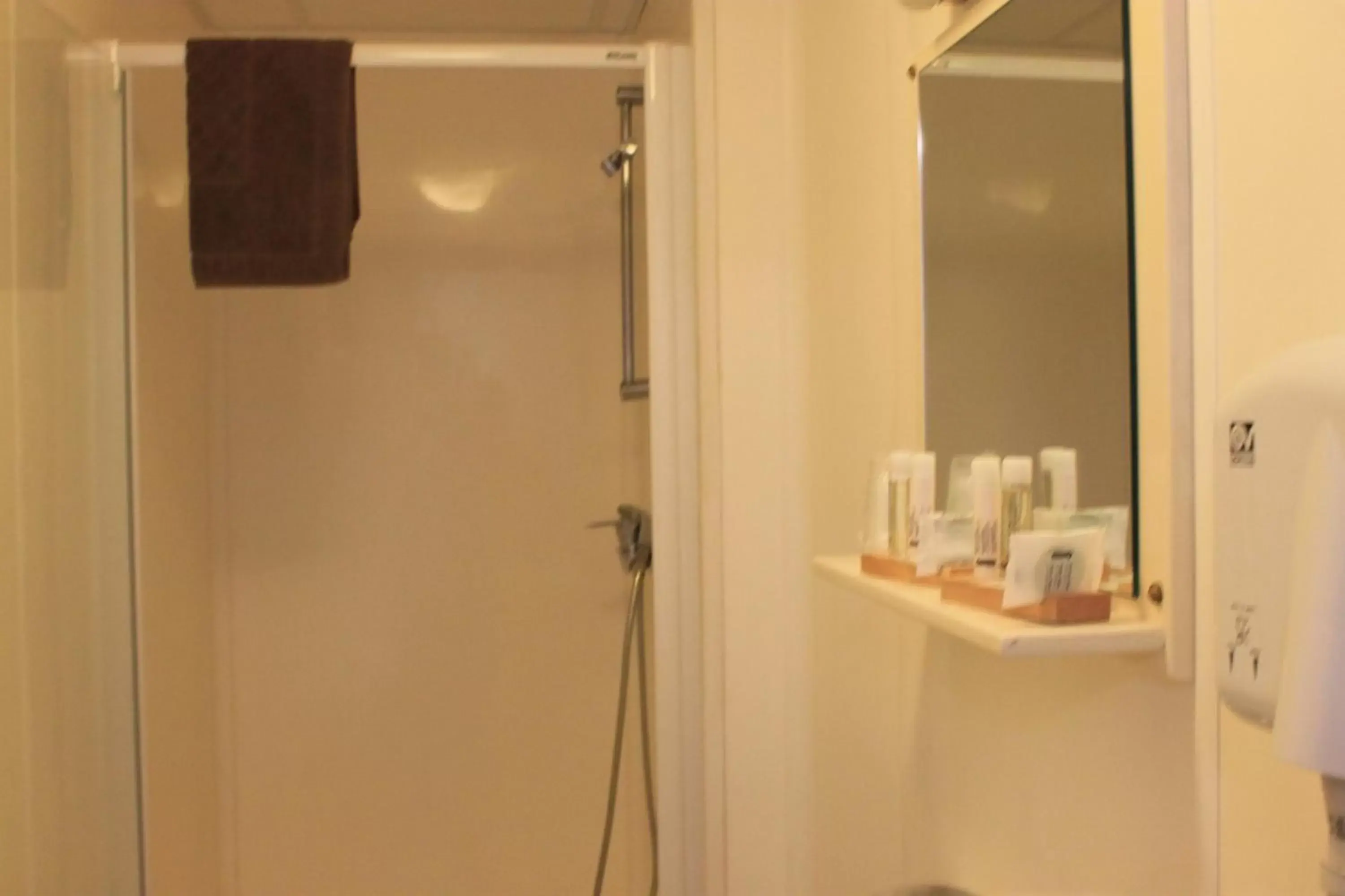 Standard Twin Room in Hôtel du lion d'or Standard Twin Room in Hôtel du lion d'or