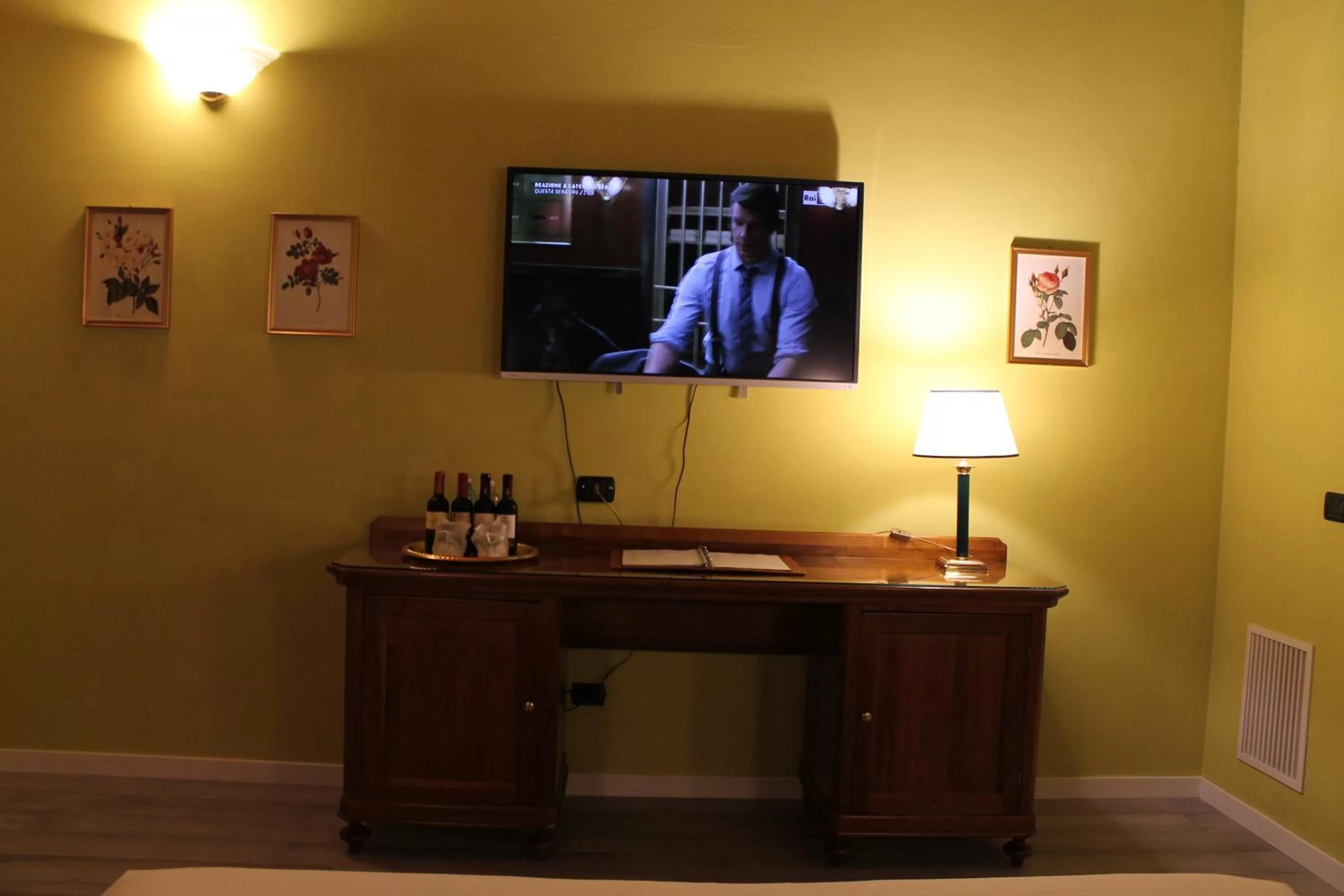 Decorative detail in Hotel Don Carlo