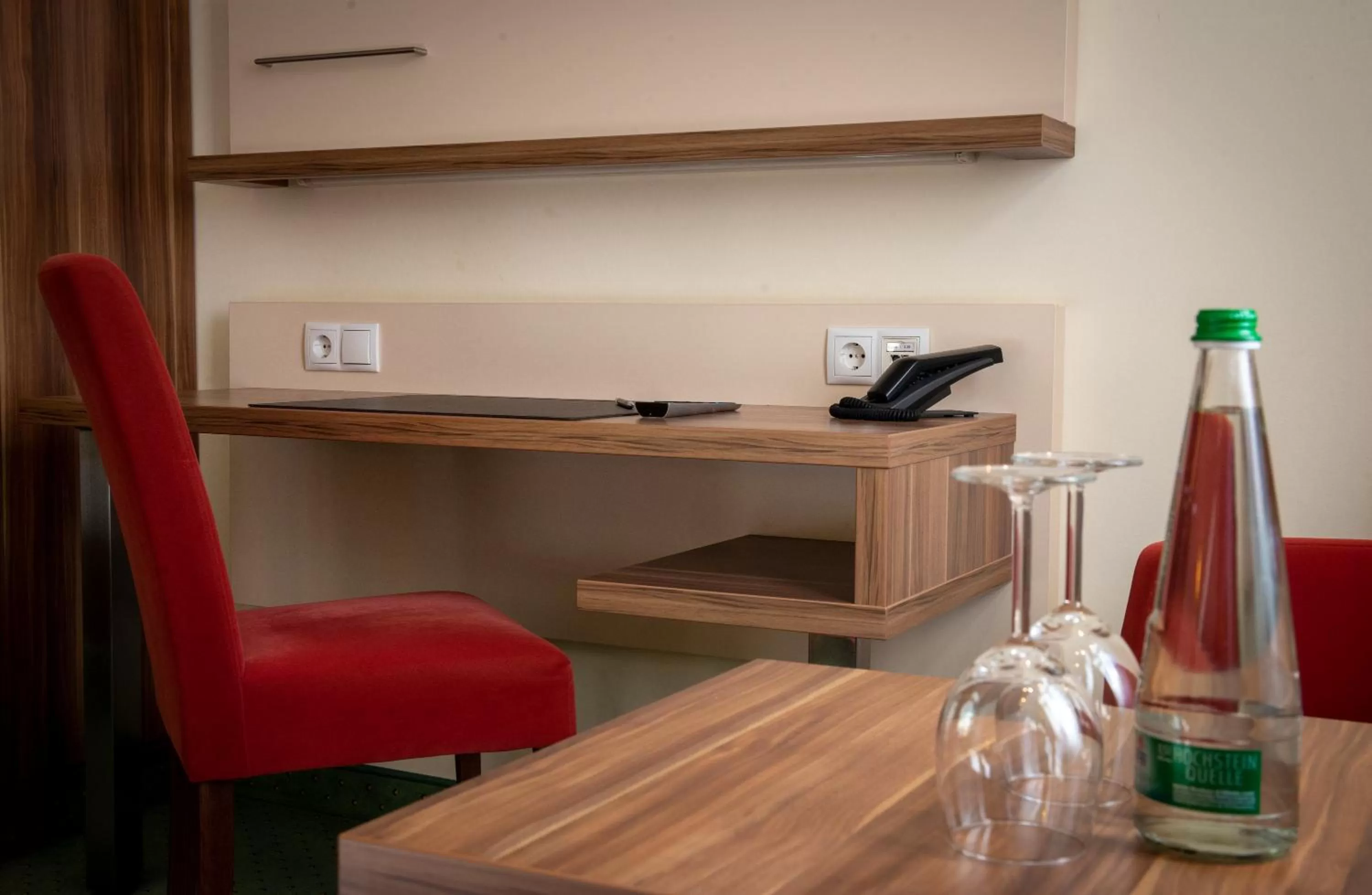 Photo of the whole room in Wertheimer Stuben