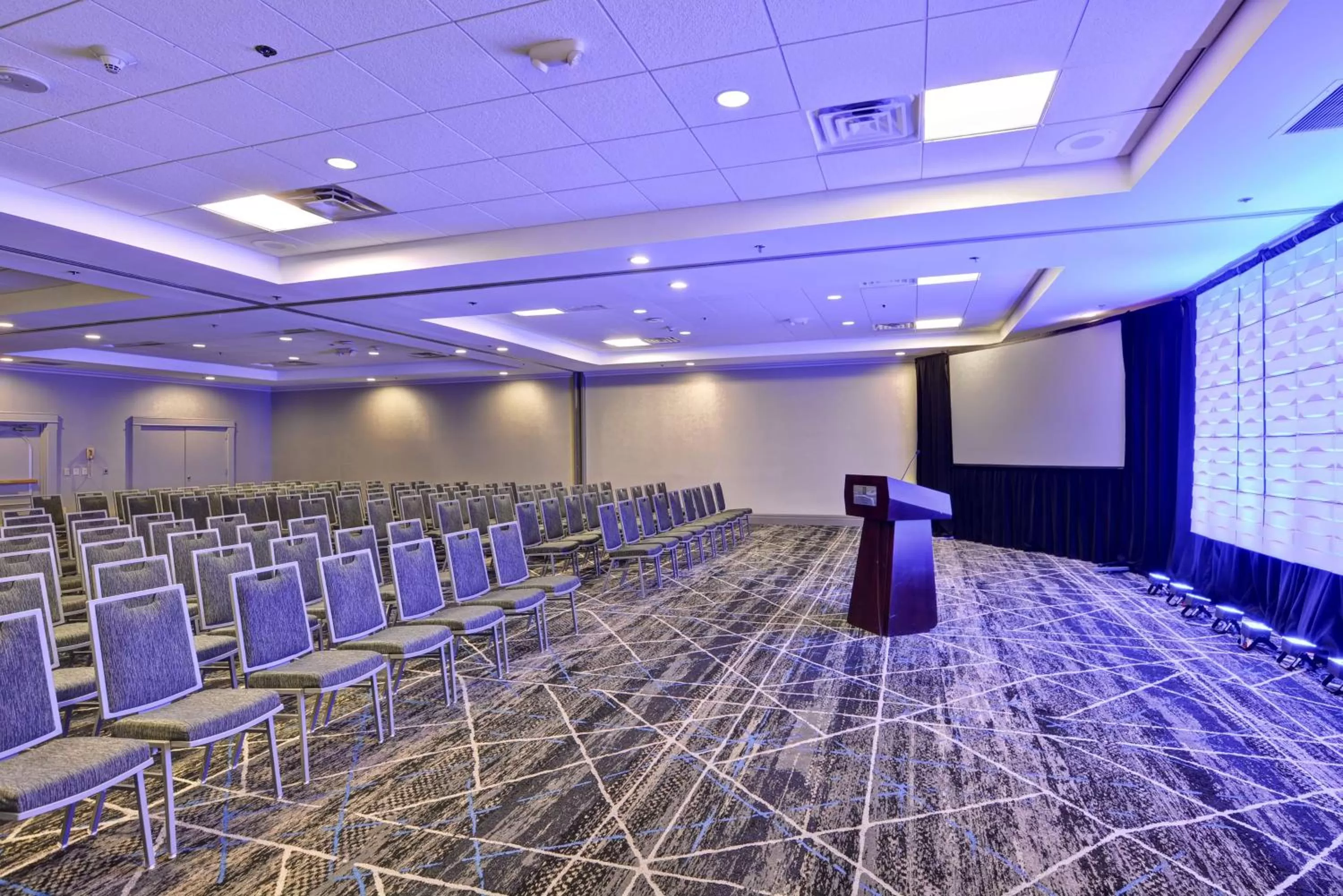 Meeting/conference room in Embassy Suites by Hilton Miami International Airport