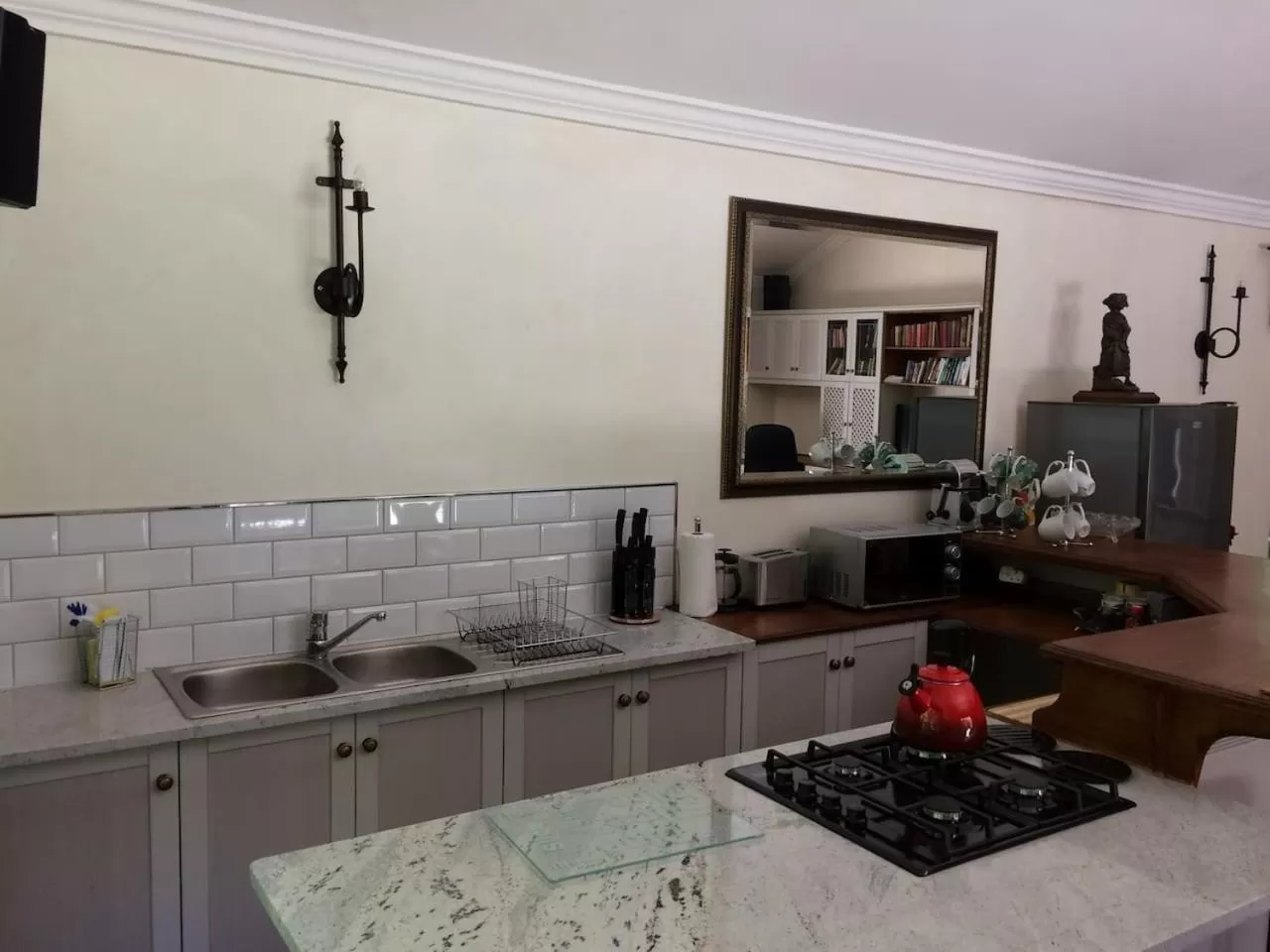 Kitchen/Kitchenette in Camelot in Constantia