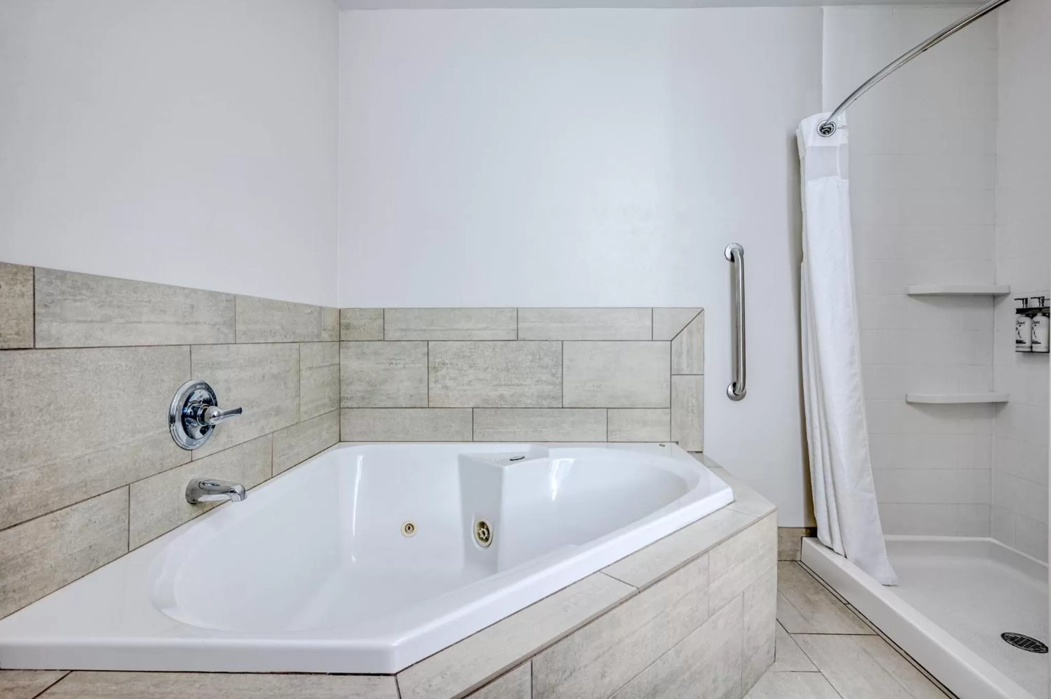 Bathroom in Holiday Inn Express & Suites Vandalia by IHG