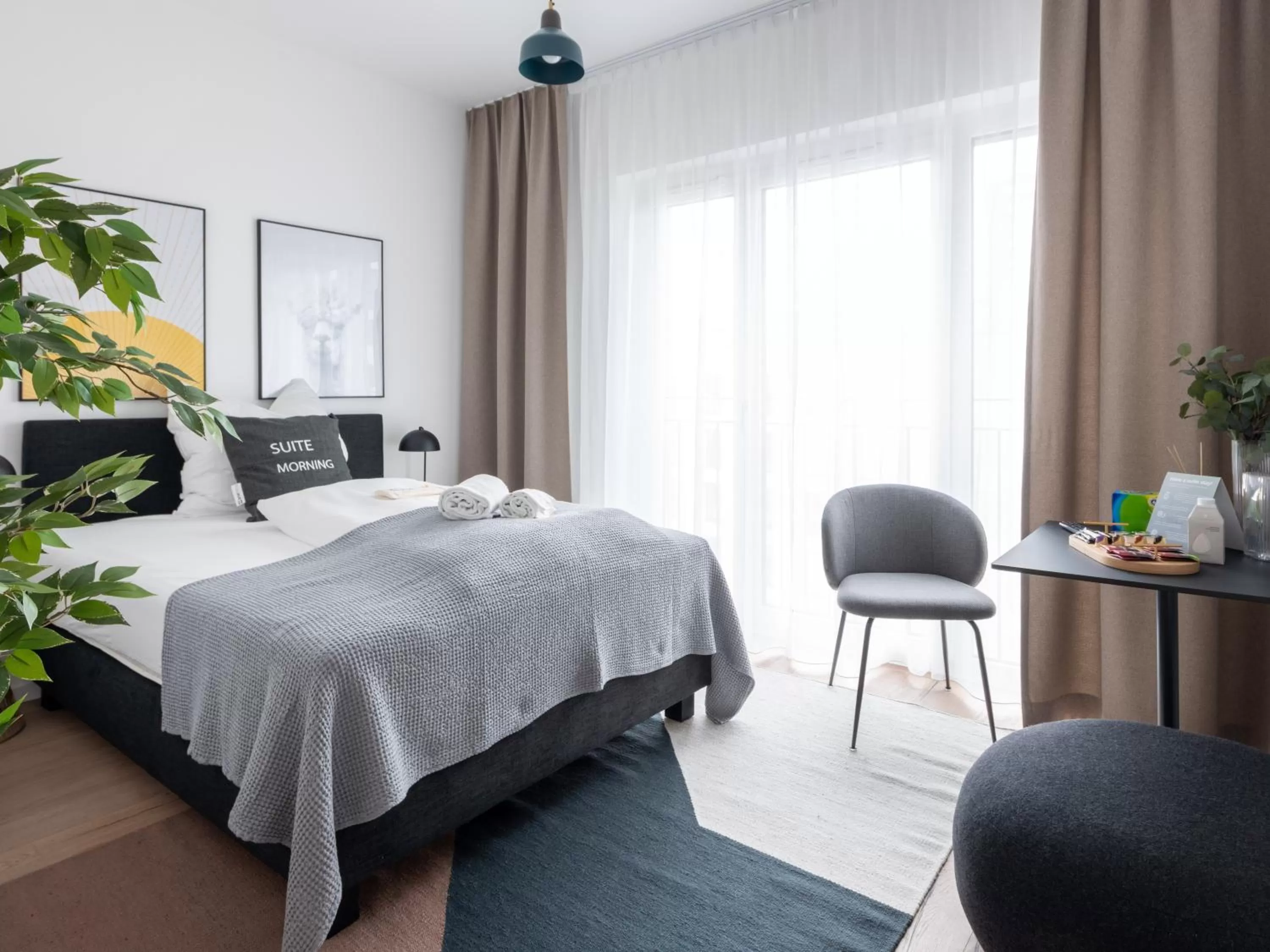 Bed in Limehome Frankfurt Gutleutstraße - Digital Access