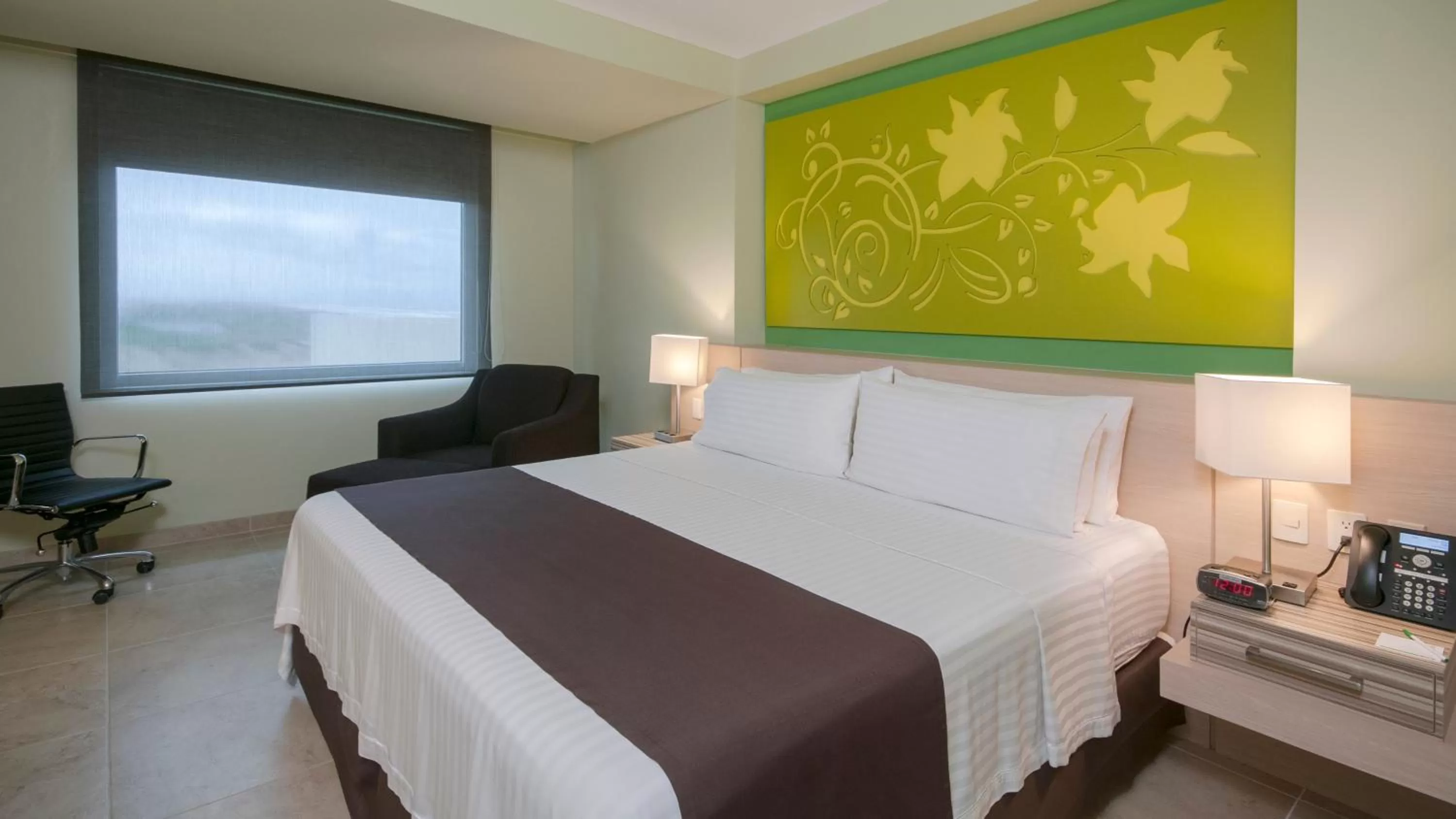 Photo of the whole room, Bed in Holiday Inn Coatzacoalcos by IHG