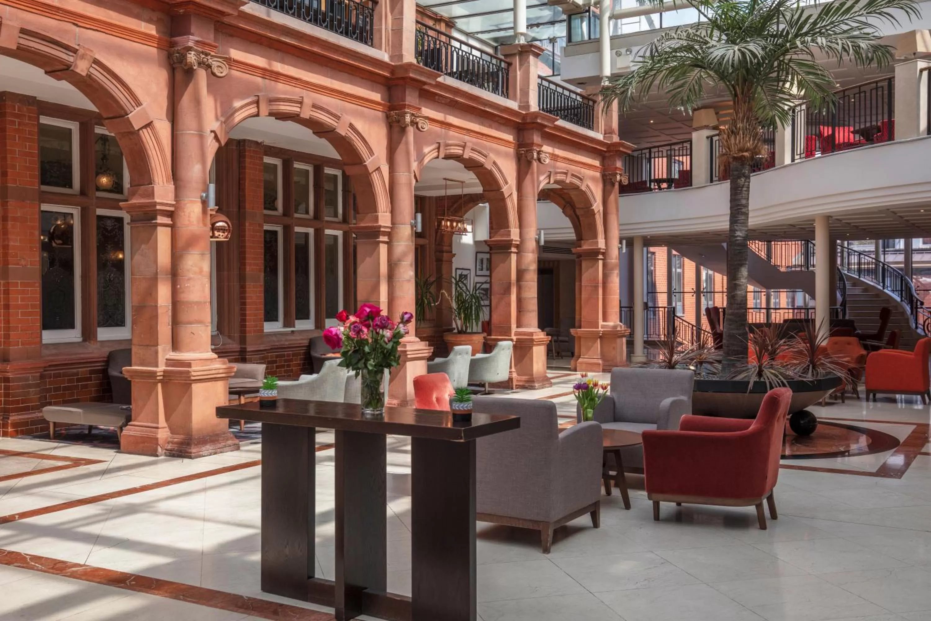 Lobby or reception in The Crown London, WorldHotels Distinctive