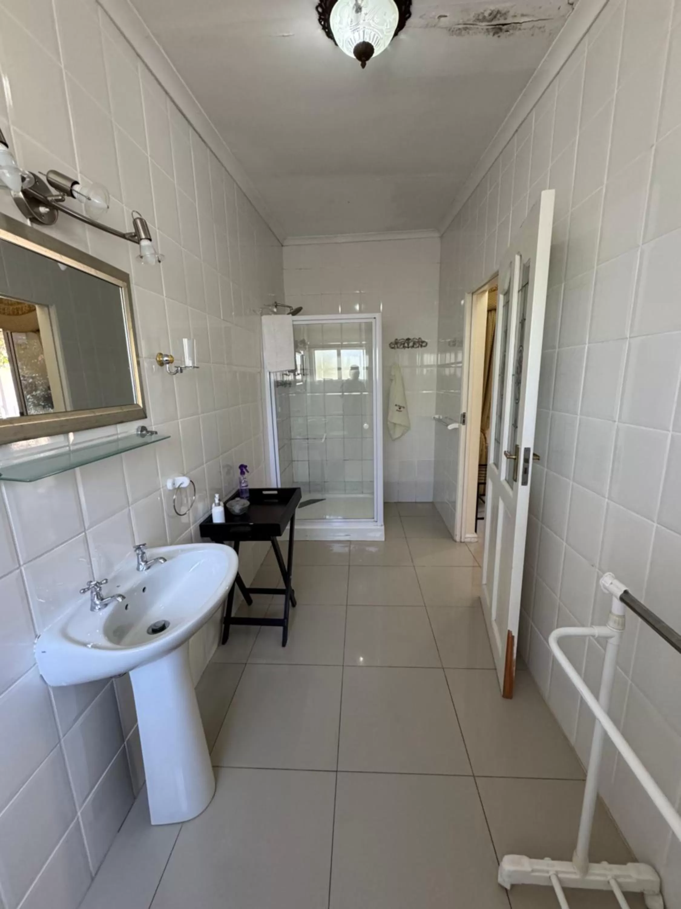 Shower in Blue Diamond Lodge & Spa