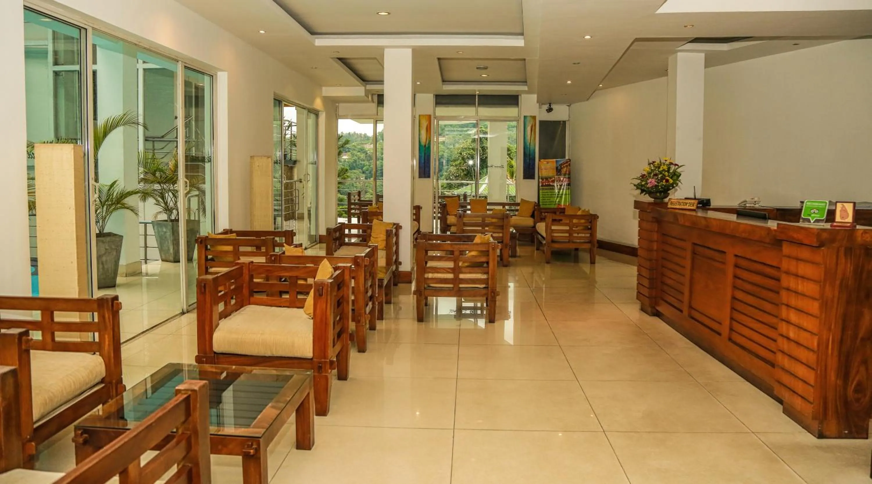 Lobby or reception in Senani Hotel