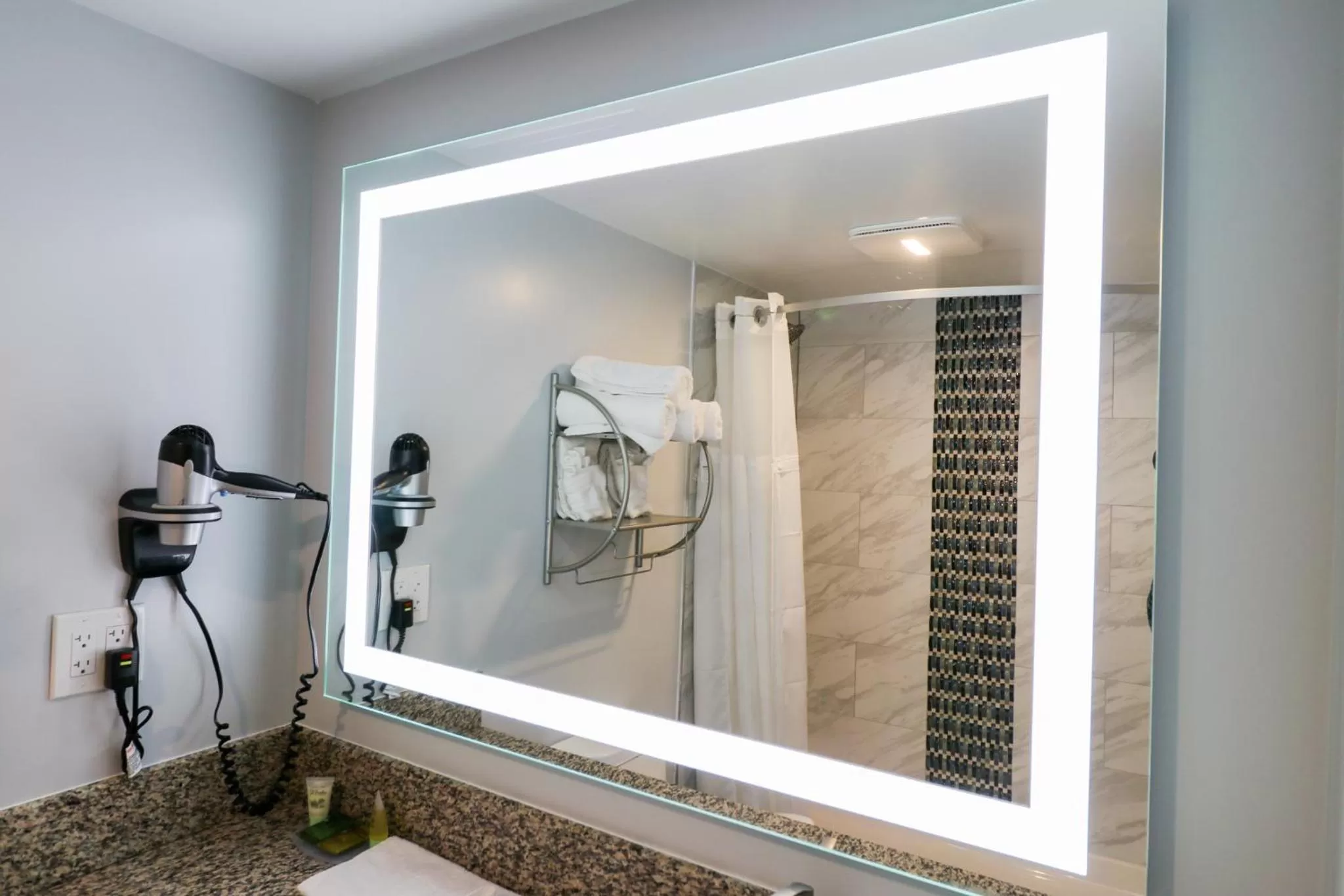 Bathroom in Envi Boutique Hotel Henderson-Evansville South